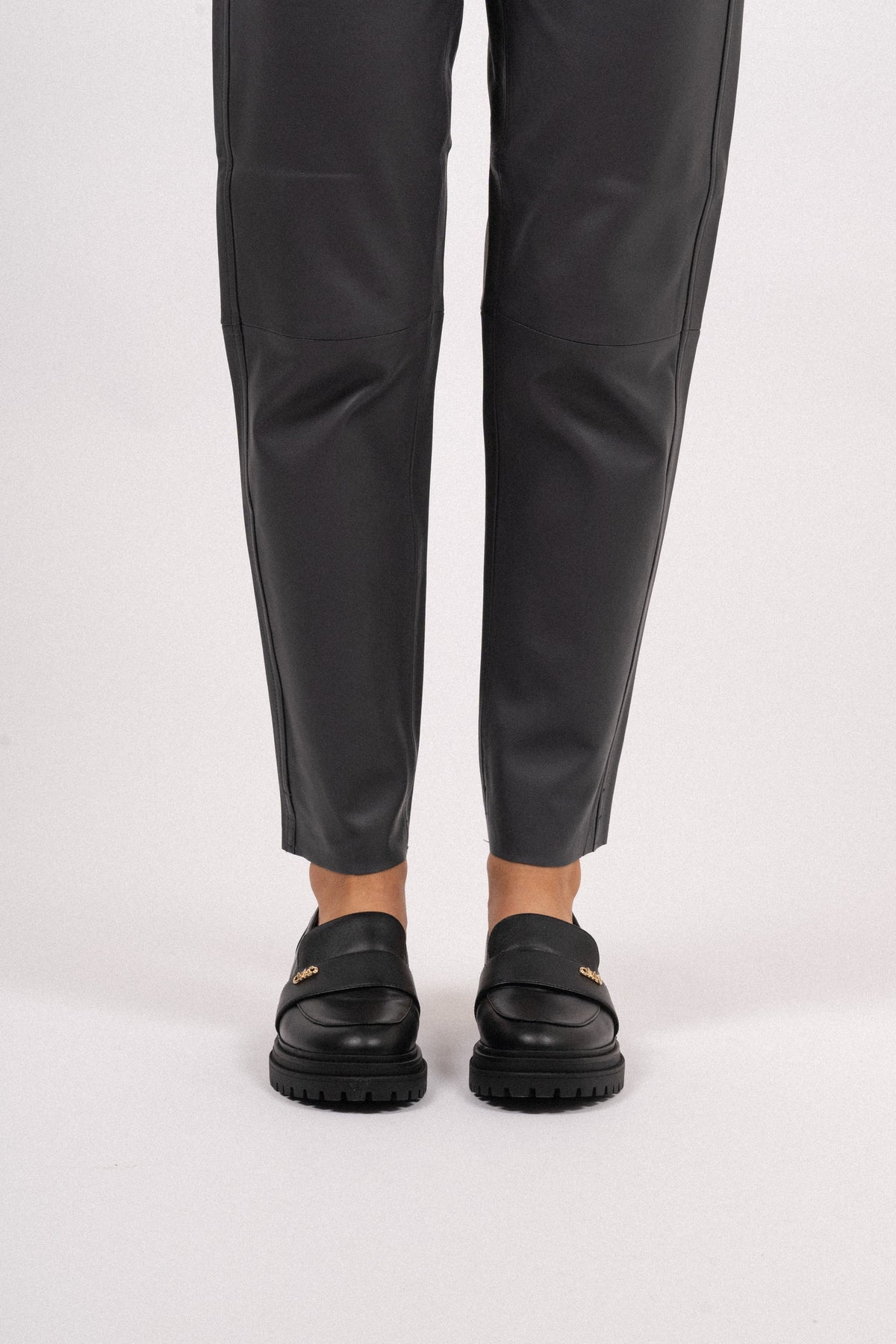 Parker Lug Loafer Vachetta - Black
