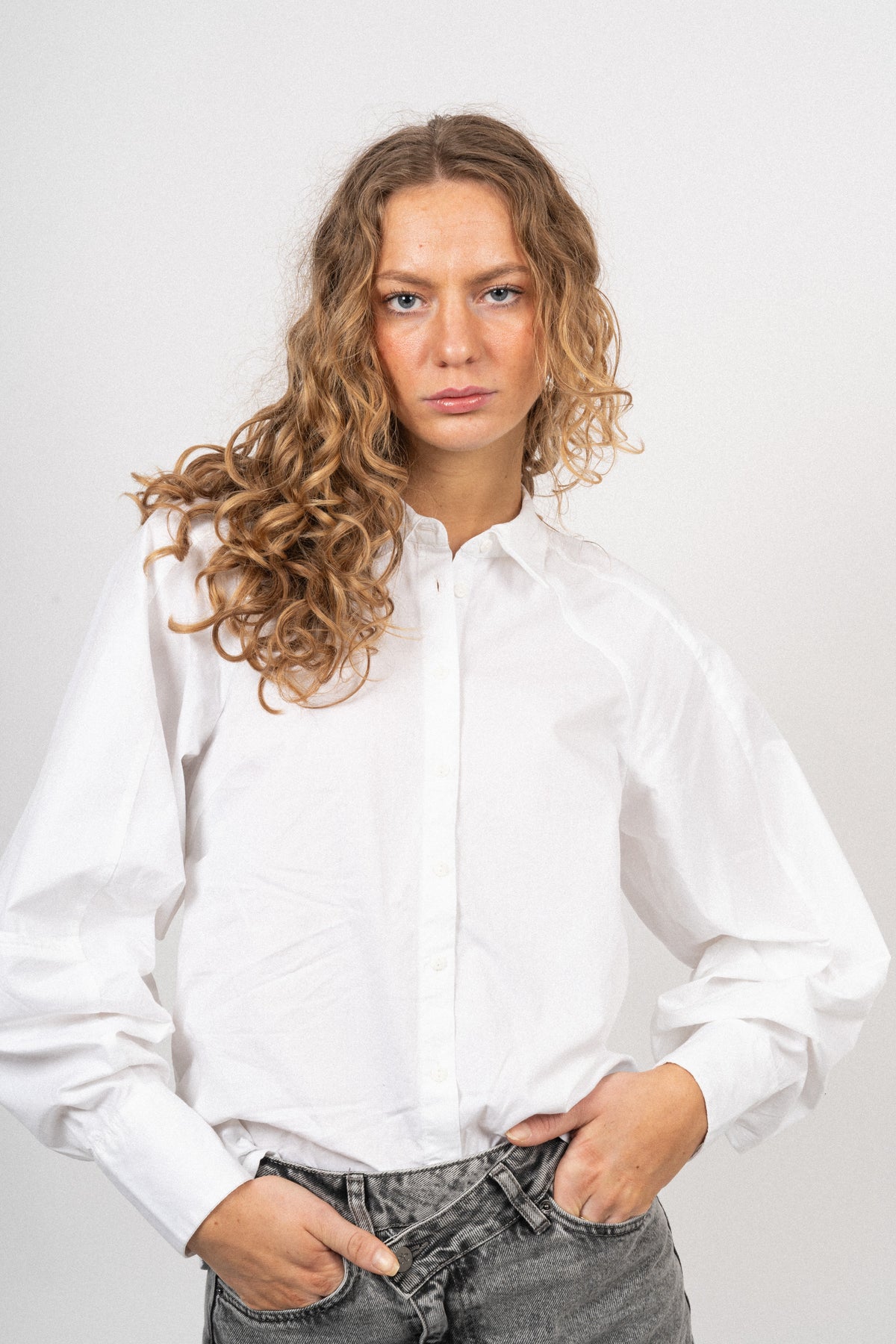 Josetta Petronia Raglan Shirt - Bright White