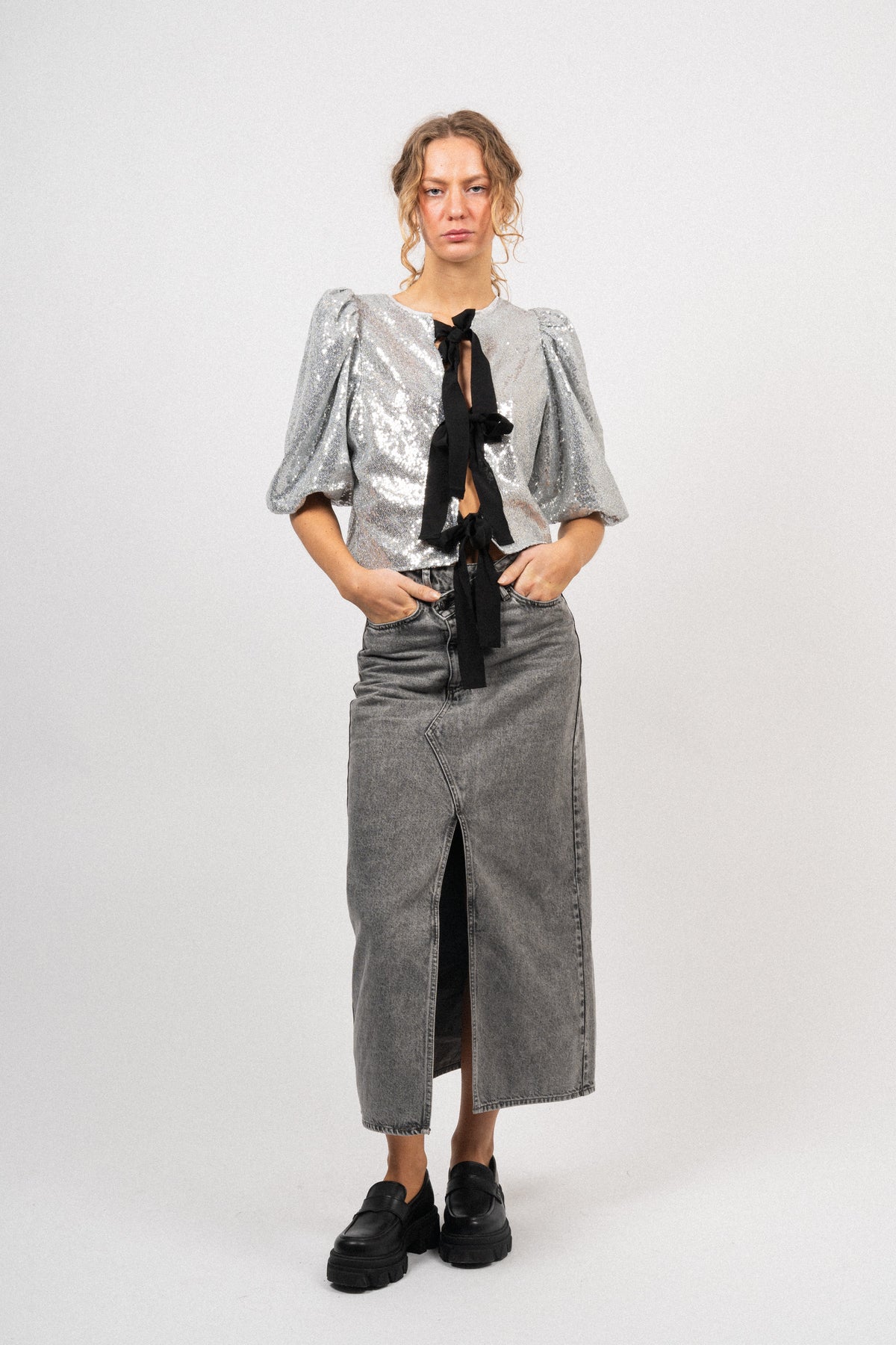 Steviecc Sequin Bow Blouse - Silver