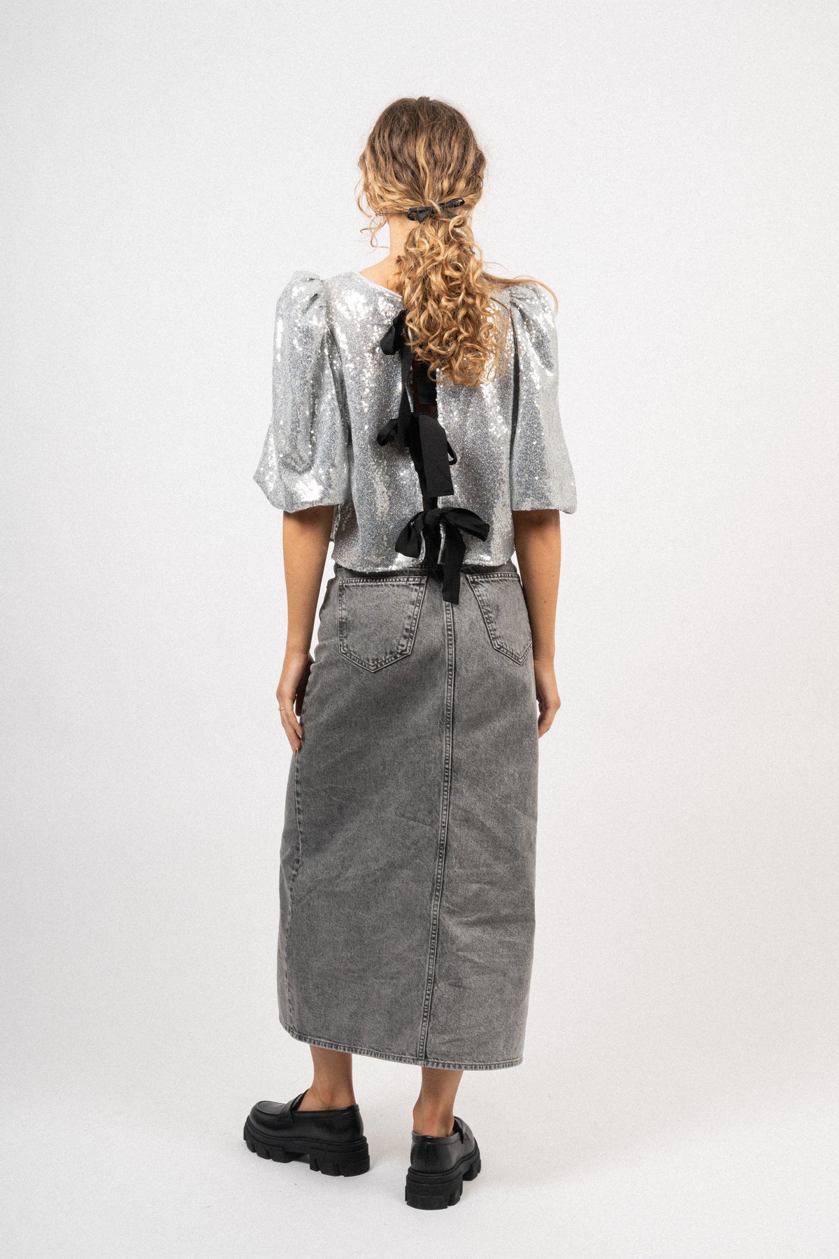 Steviecc Sequin Bow Blouse - Silver