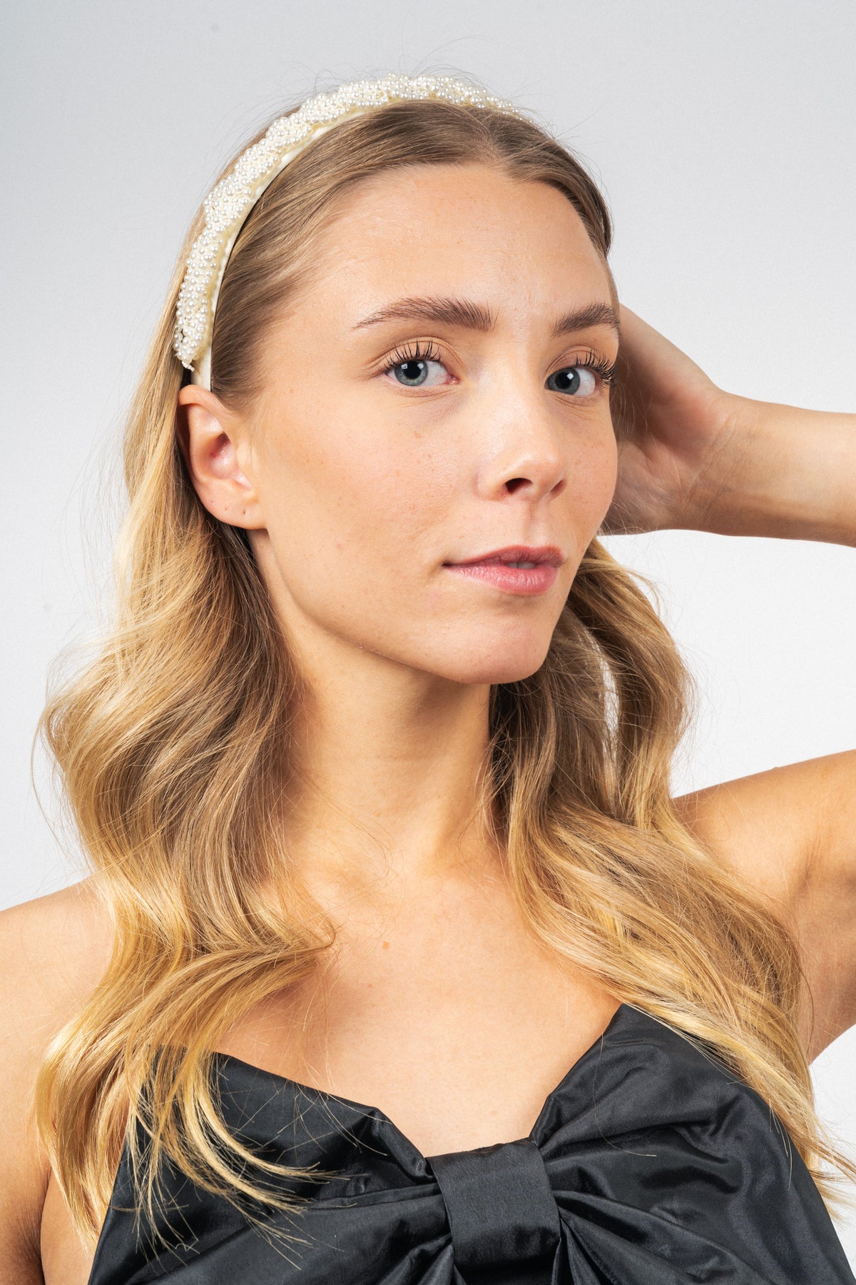 Johanna Hairbrace - White