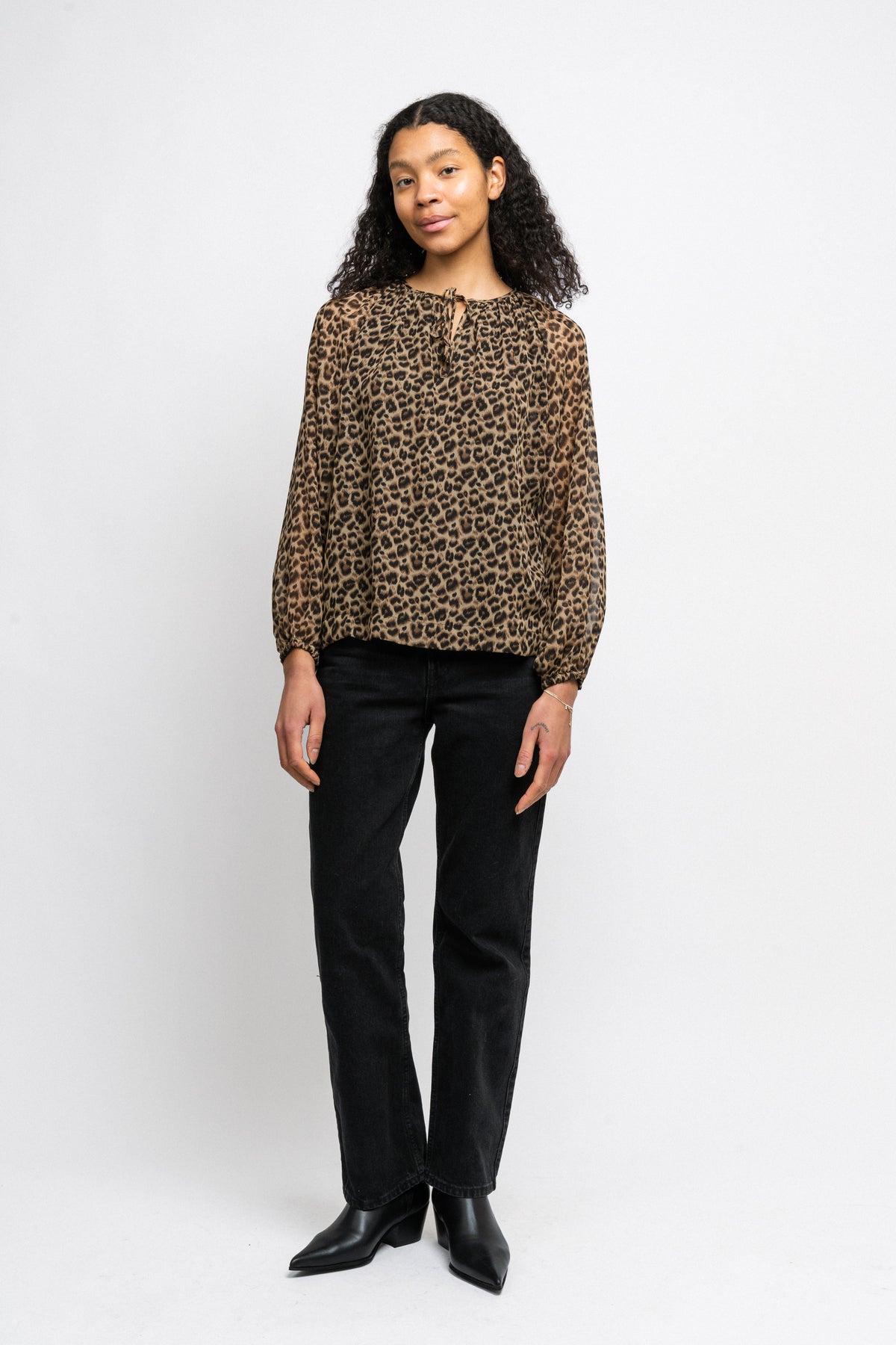 Naomi Blus - Camel
