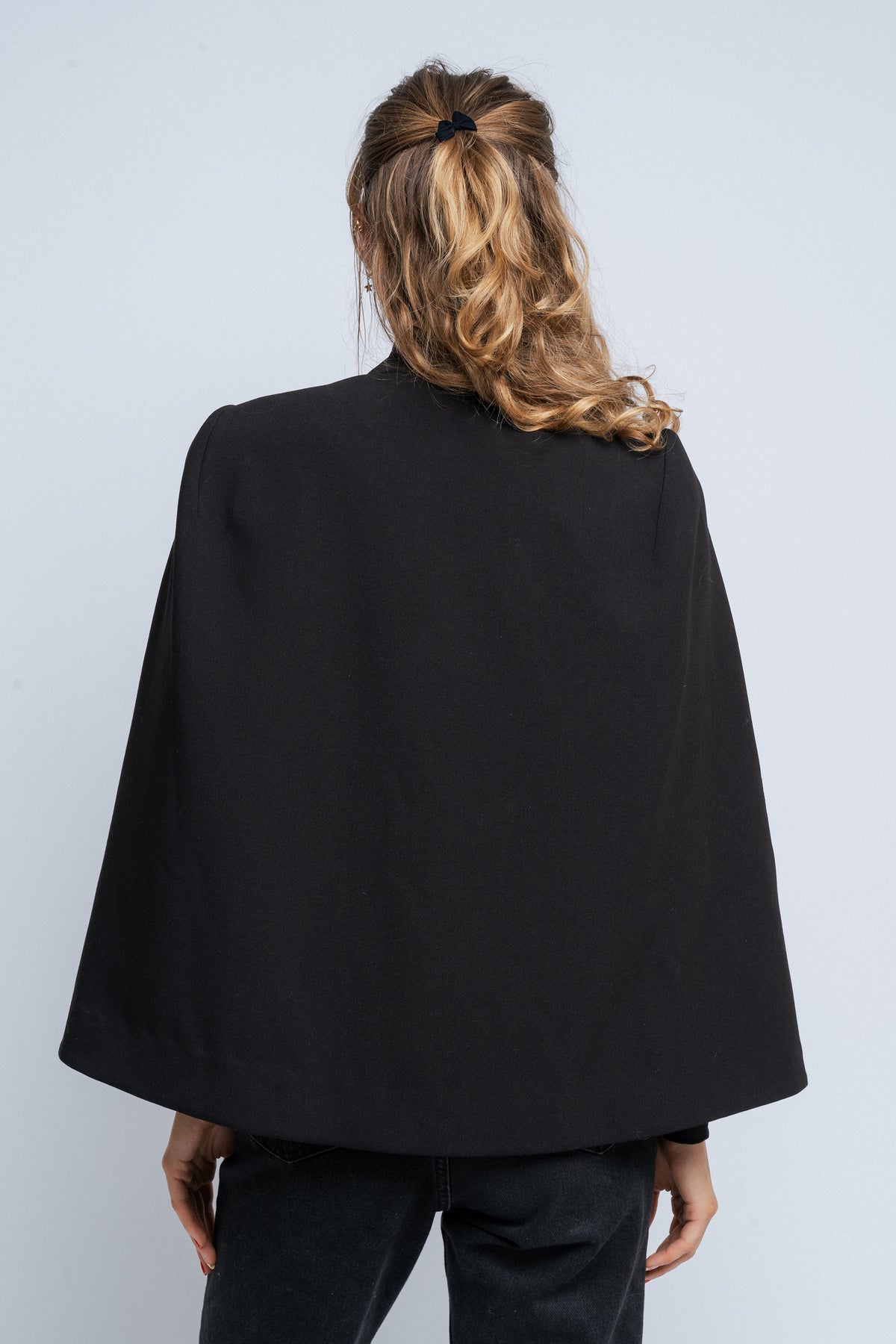 Volacc Cape Blazer - Black