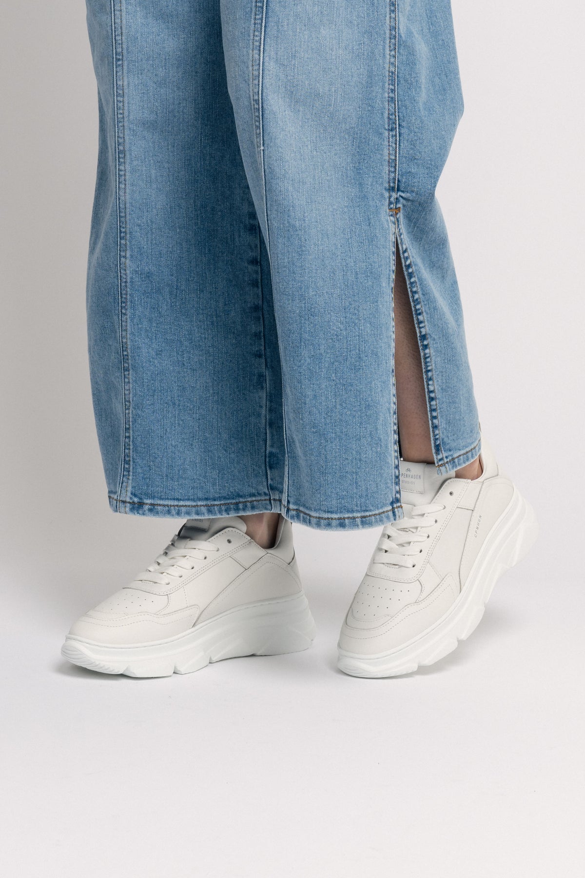 CPH46 Vitello - White