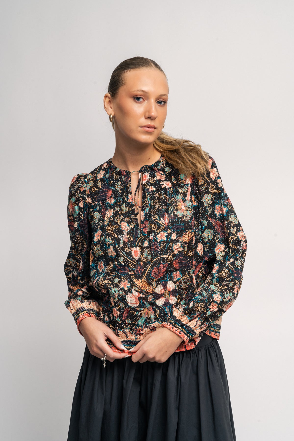 Andi Blouse - Obsidian Botanica