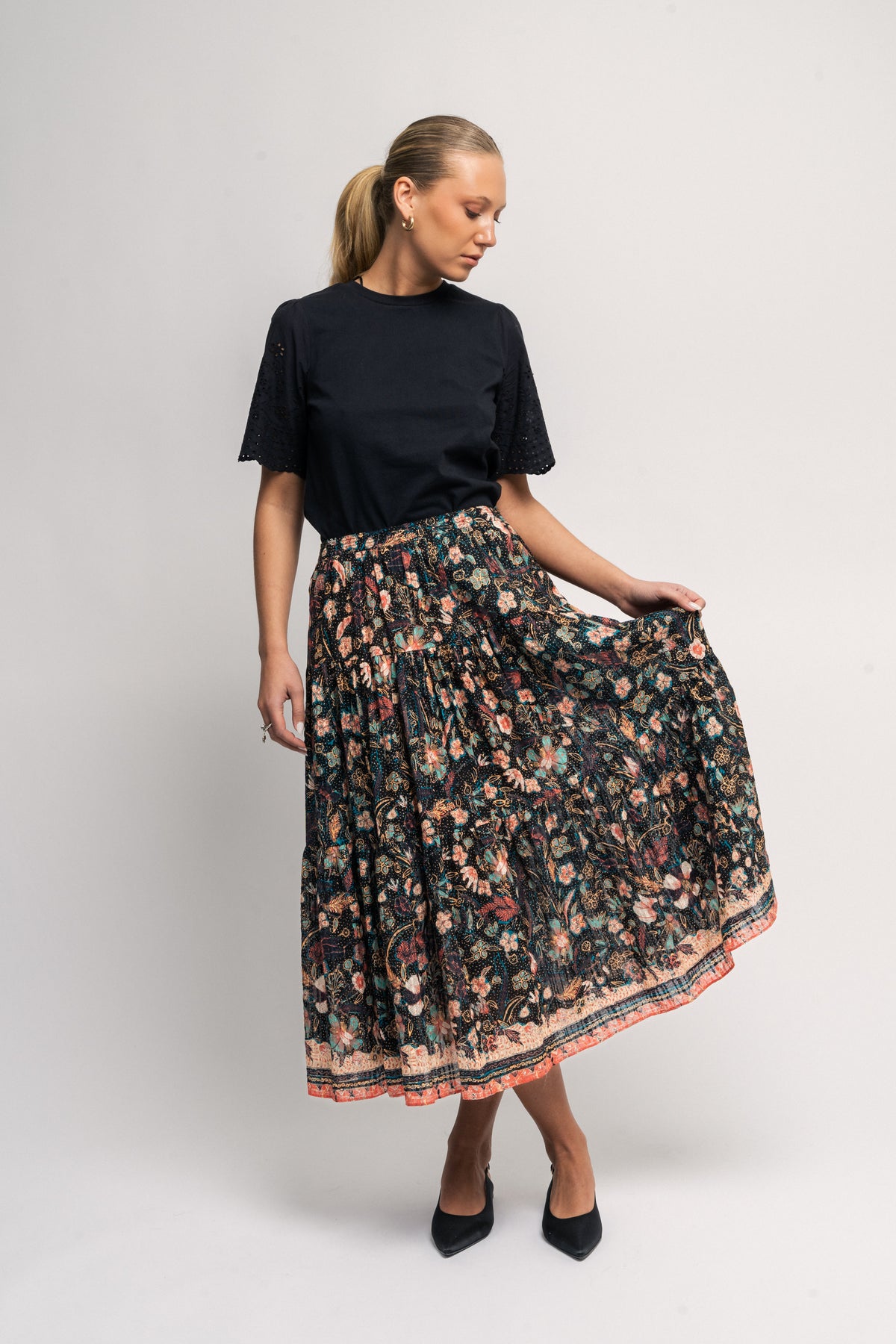 Cambrie Skirt - Obsidian Botanica