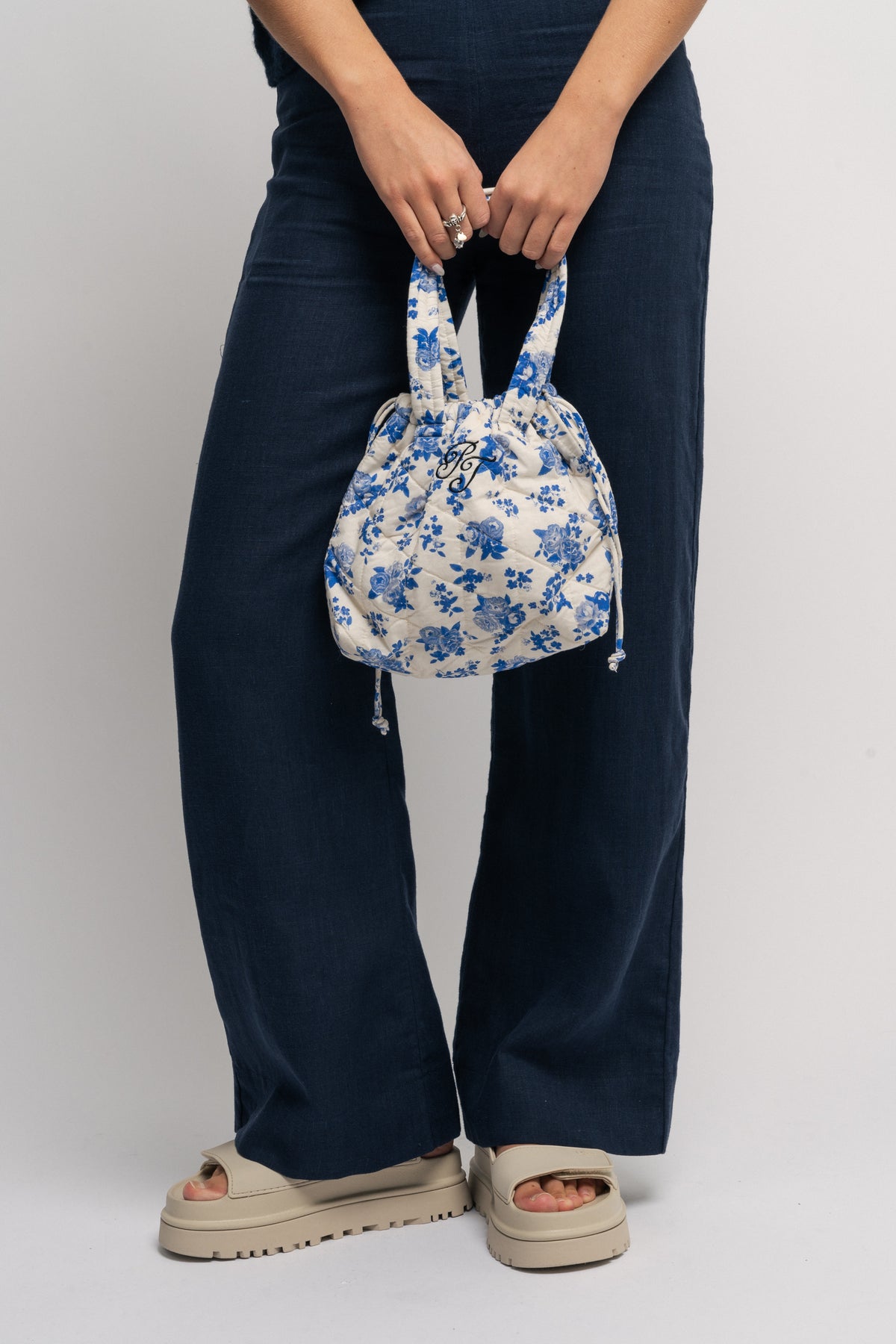 Minnie Marseille - Blue
