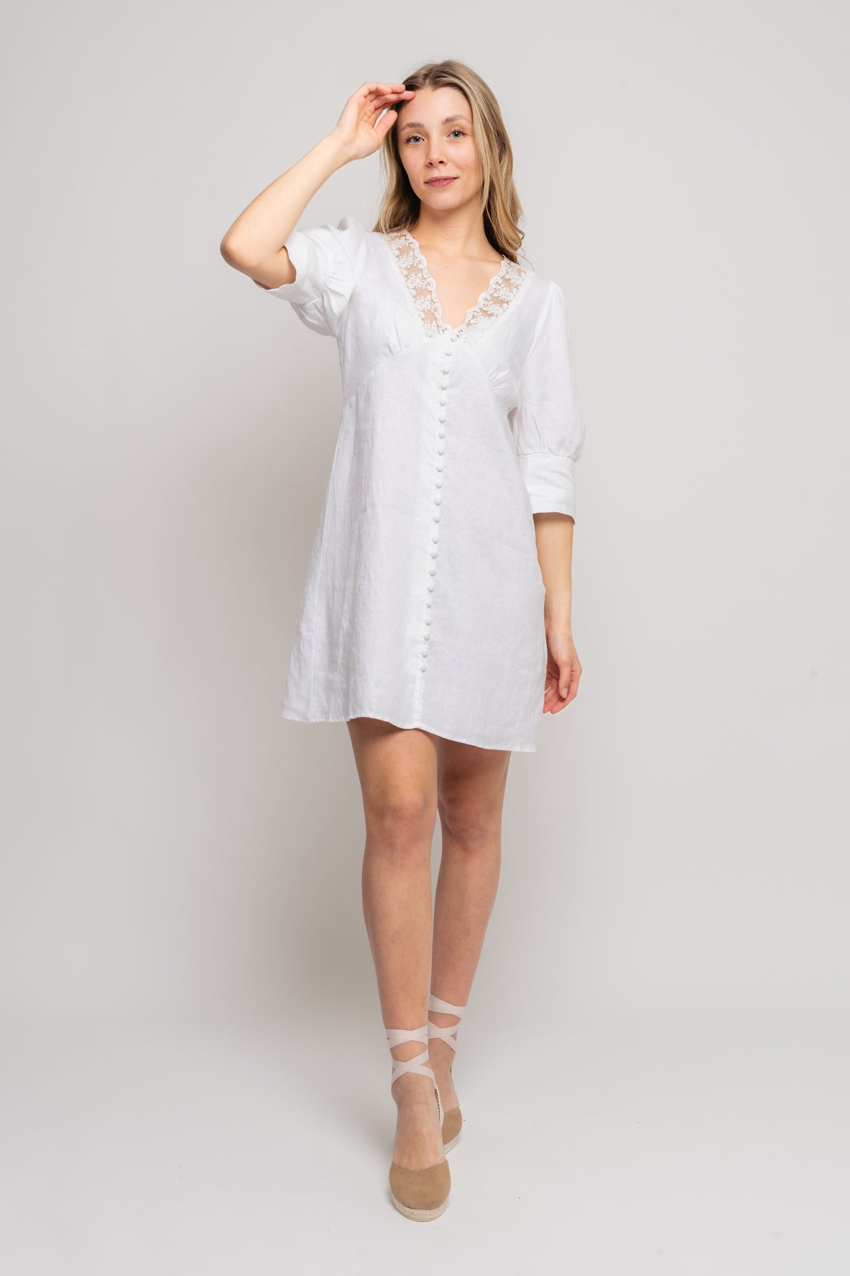Kit Short Linen - White