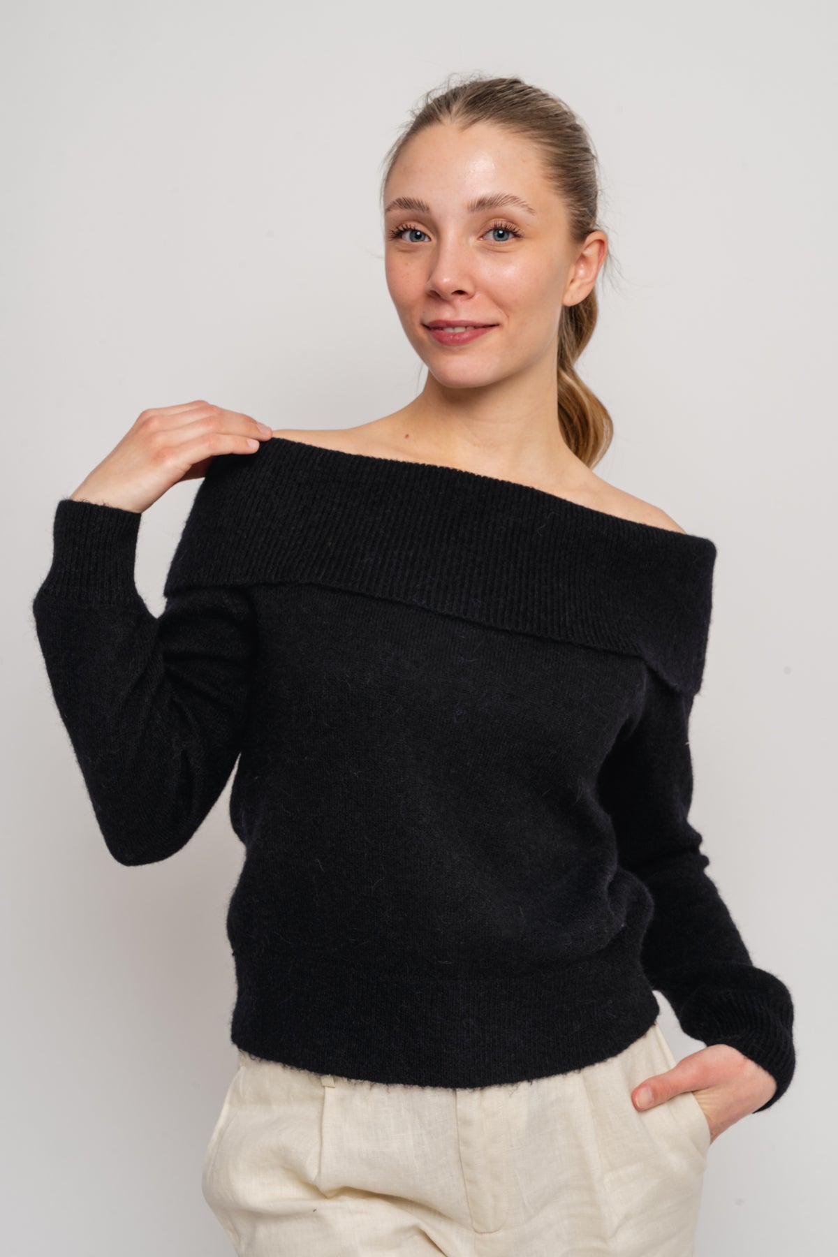 Lulu Off Shoulder Knit - Black