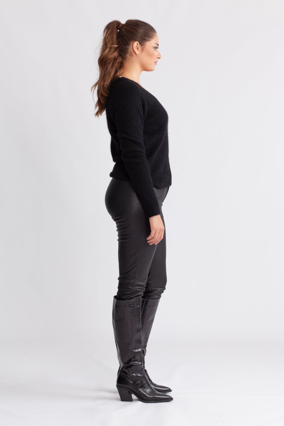 Lulu New Ls Knit V-Neck - Black