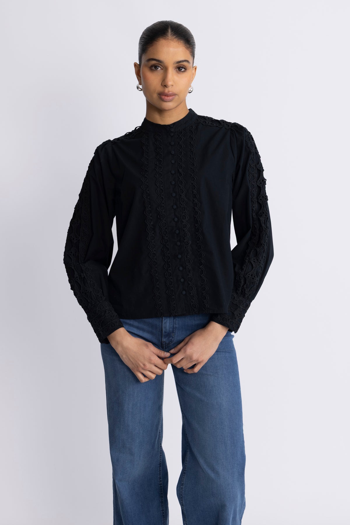 Yasyamina Ls Shirt - Black