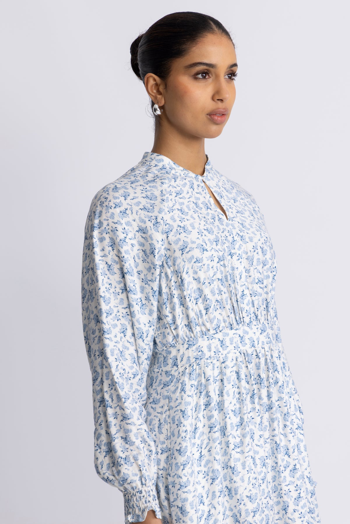 Cajsa Karalynn Dress Aop - Skyway Flower