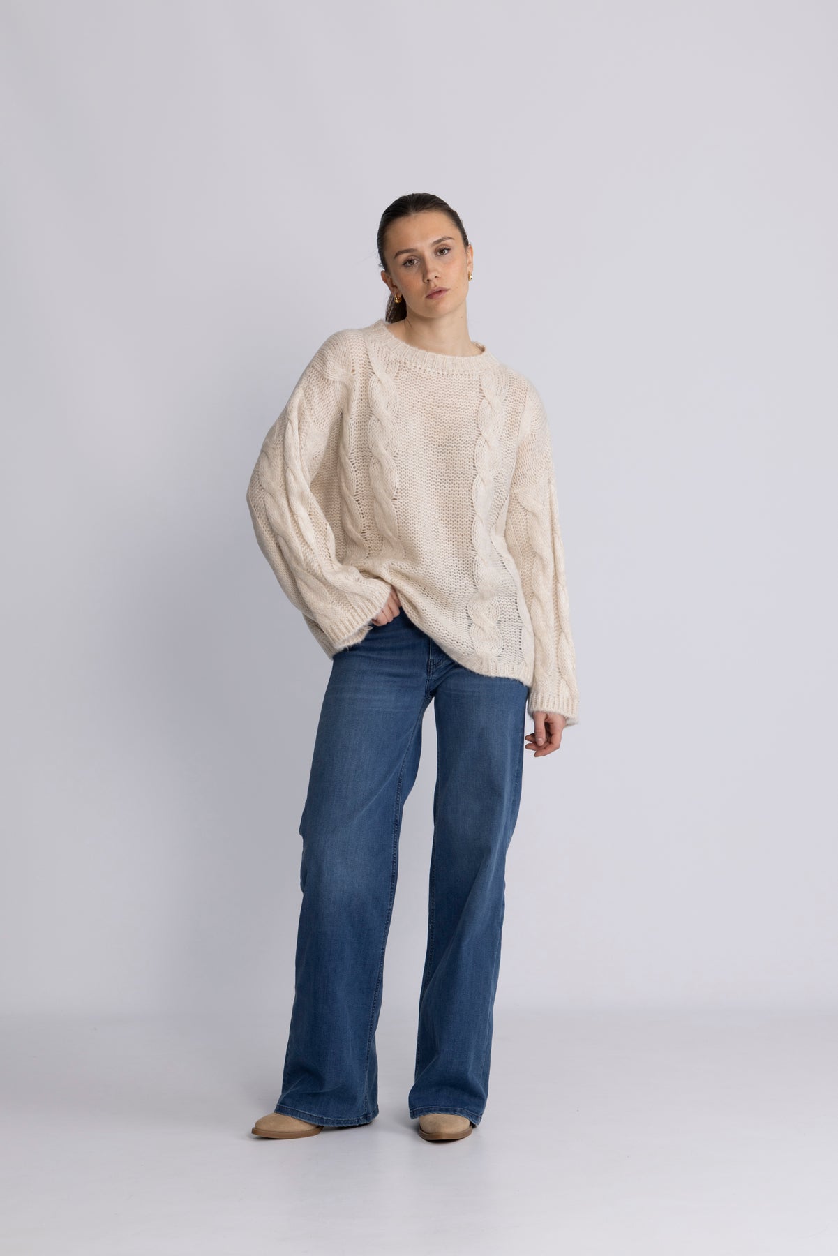 Lyza Knit - Ivory
