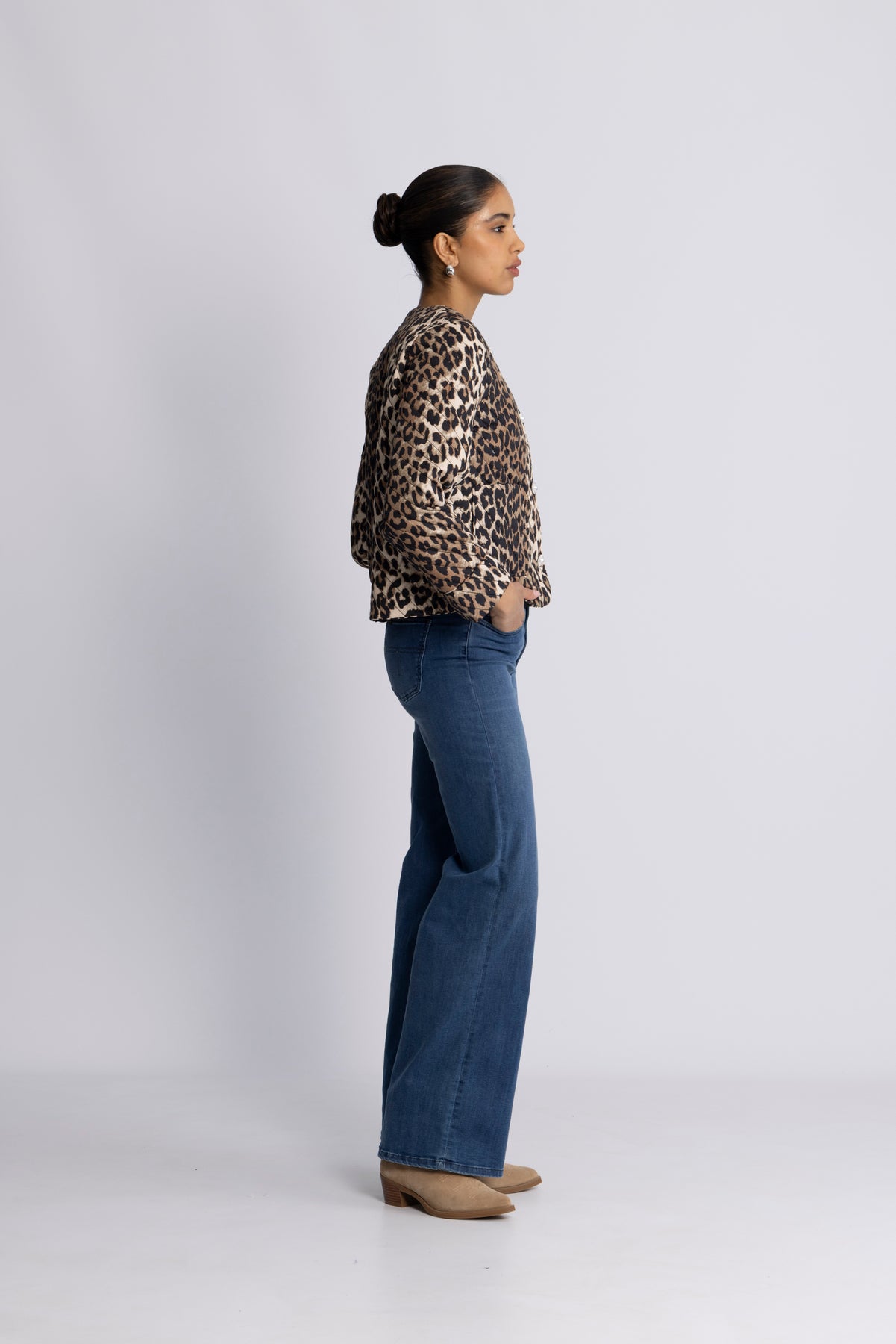 Sybille Jacka - Urban Leo