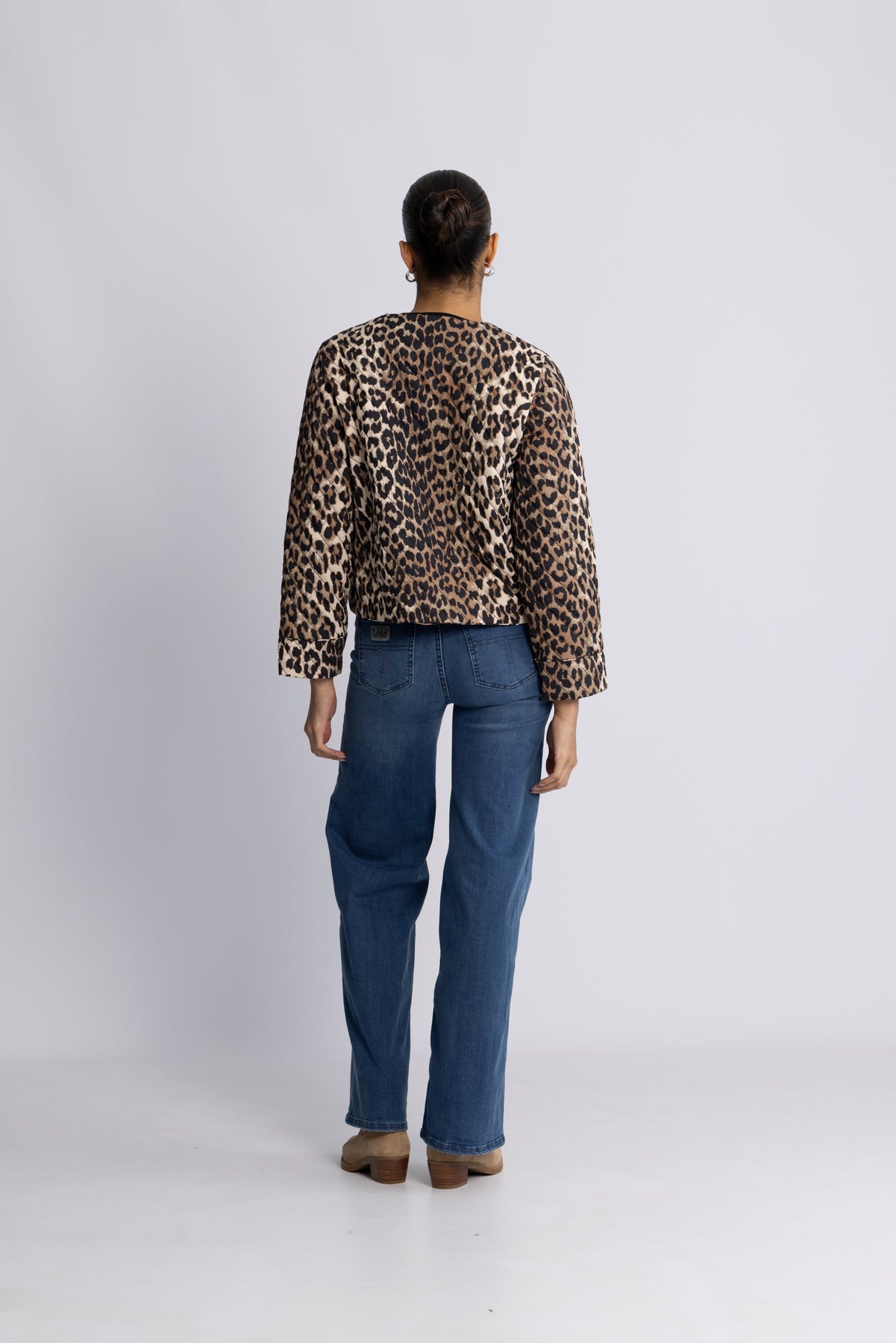 Sybille Jacka - Urban Leo