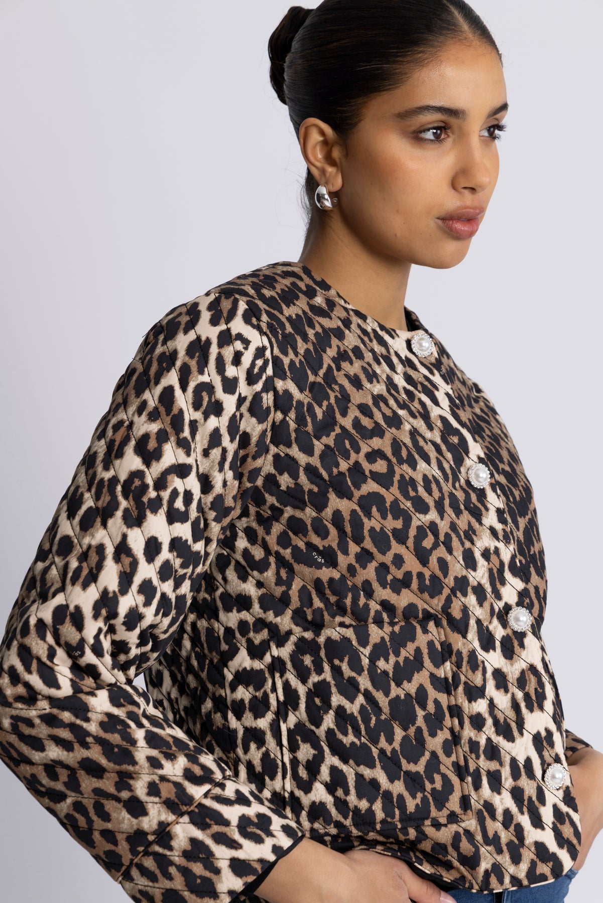 Sybille Jacka - Urban Leo