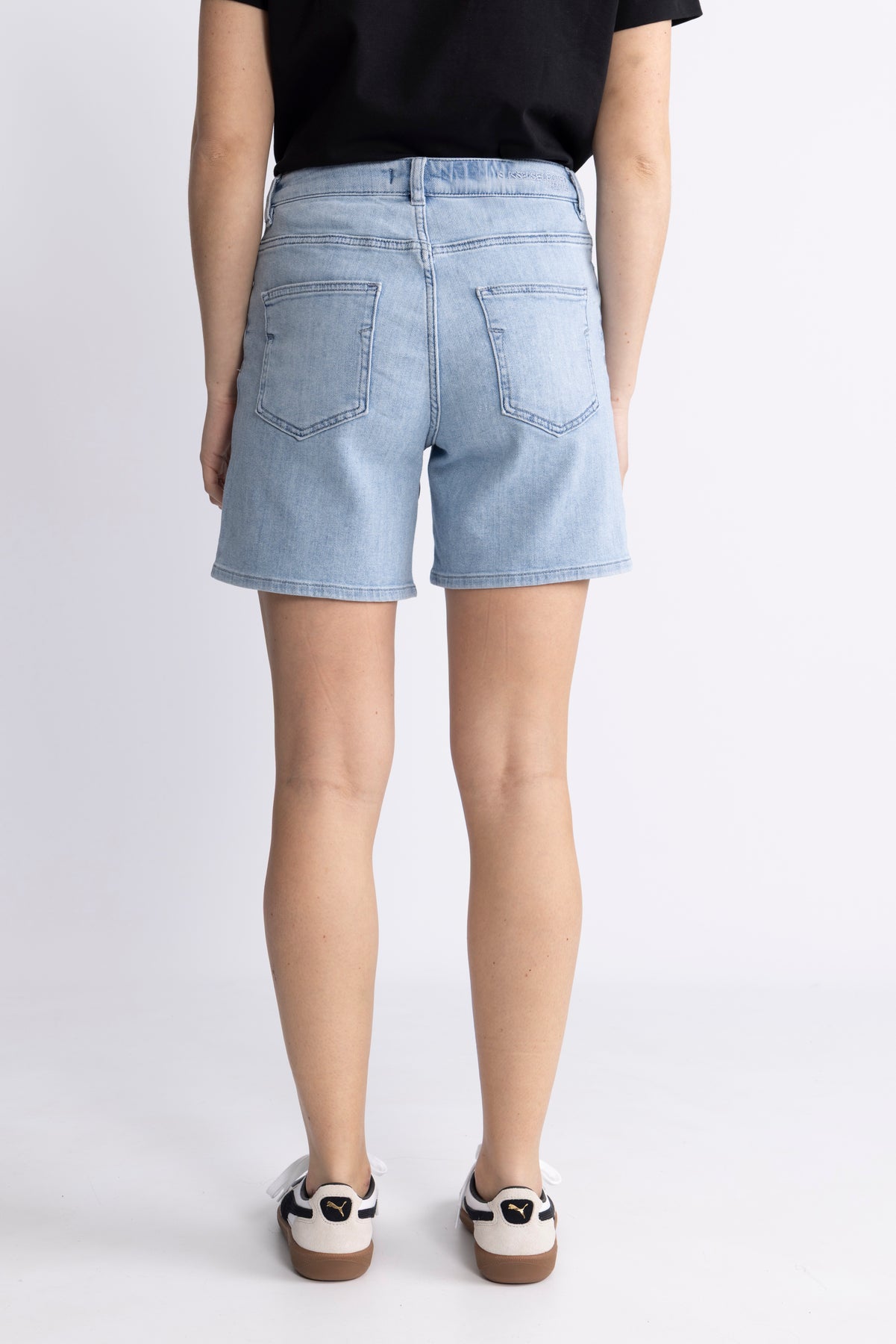 Anya-Krista Hw Denim Shorts - Light Blue Denim