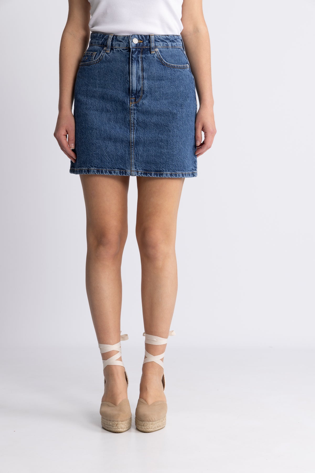 Harper HW Short Skirt - Medium Blue Denim