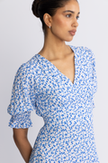 Americandreams Koko Long Dress - Blå blommig maxiklänning
