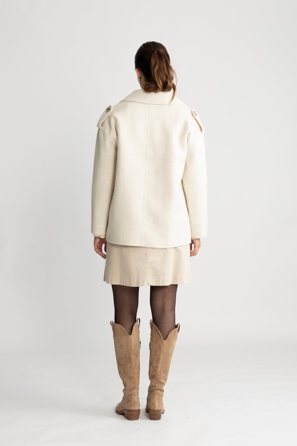 Nora Jacka - Offwhite