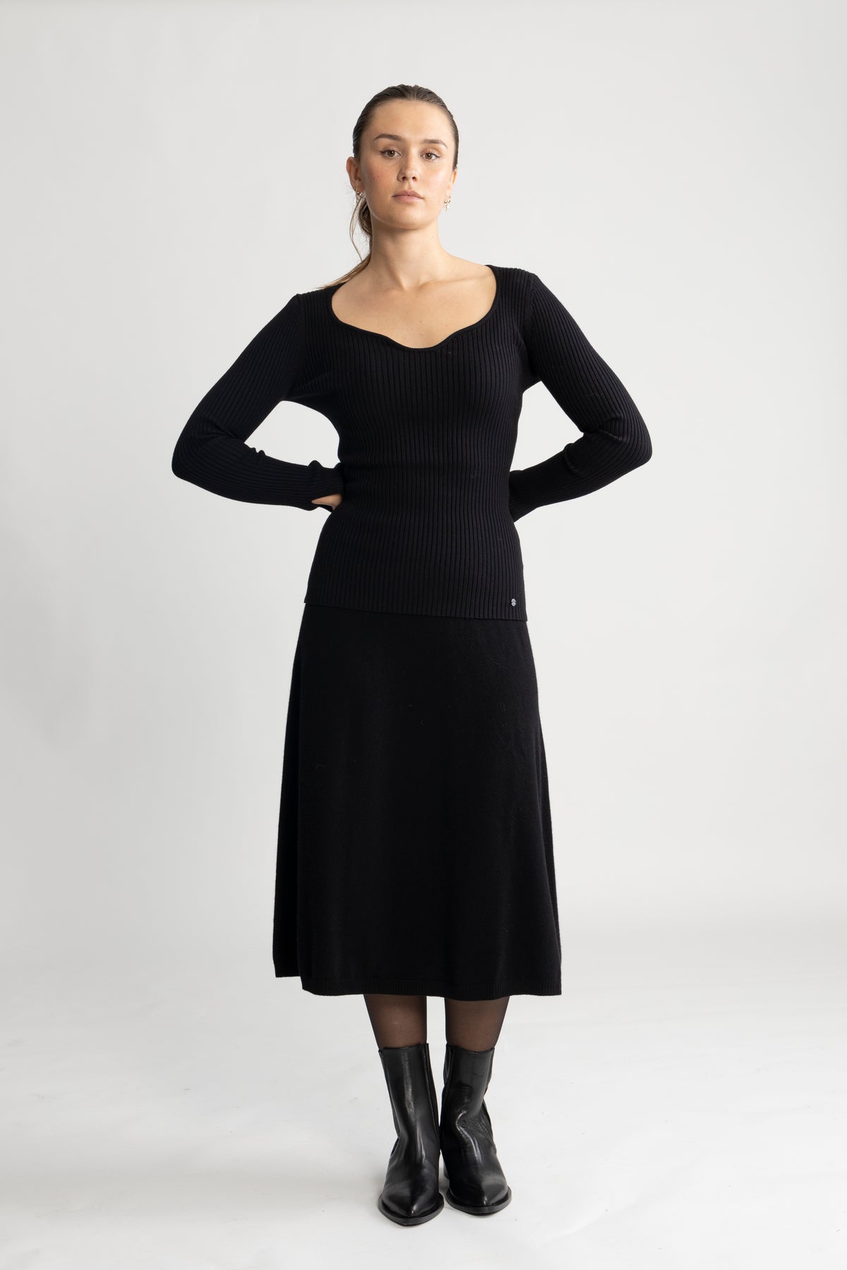 Freja Sweater - Black