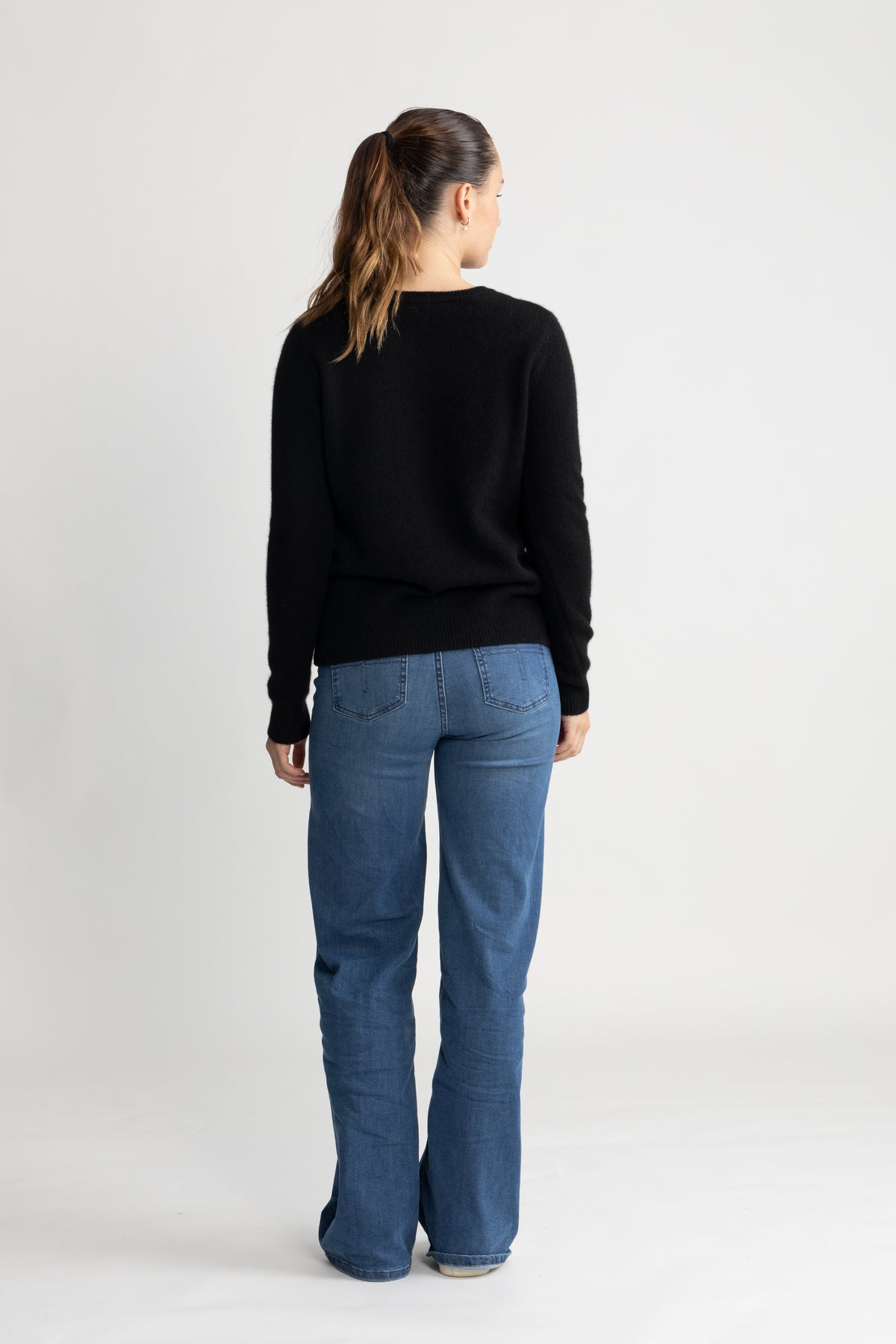 Manila Ls Knit Cashmere O-Neck - Svart