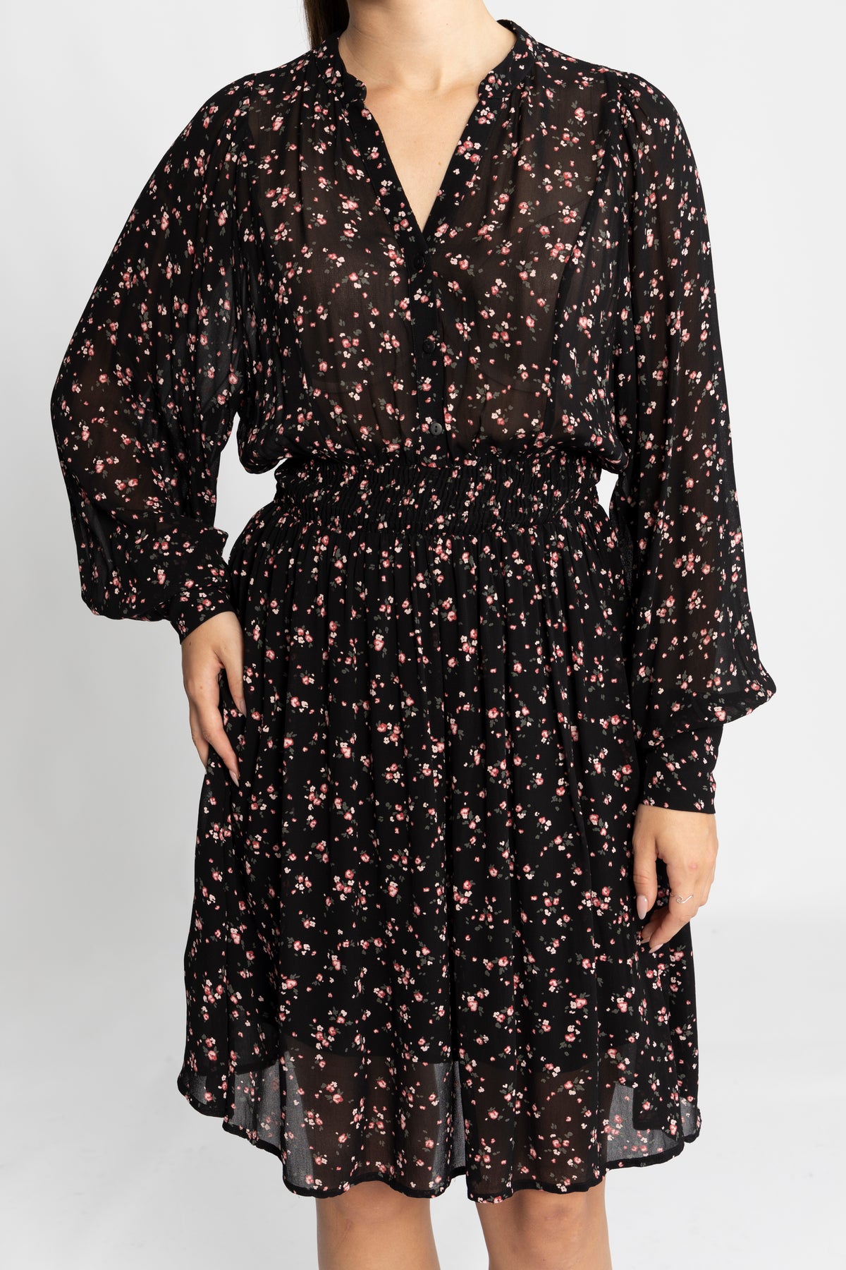 Orabella Dress Aop - Svart blommig