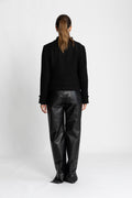 6811 Light Chili - Ebony Black
