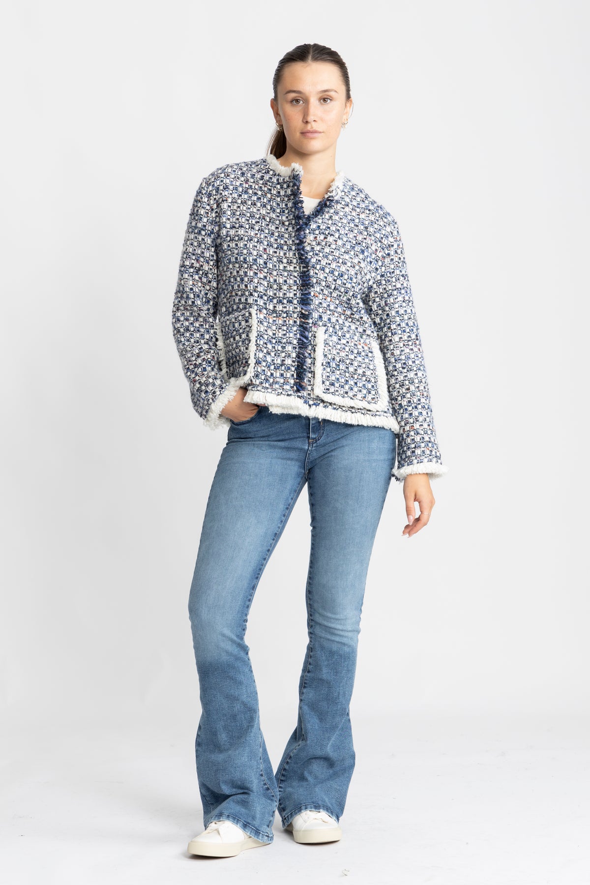 6876 Jael - Medium Blue