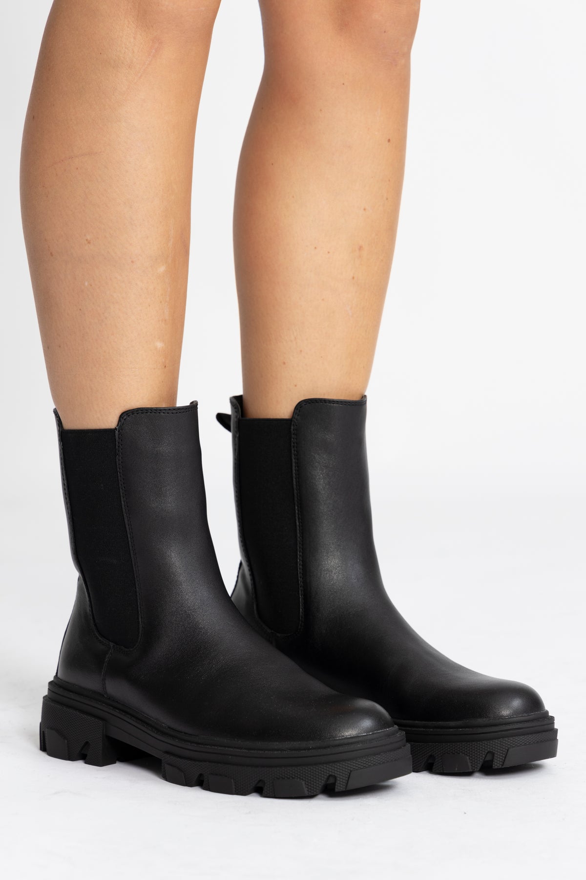 Cleo Chelsea Leather - Black