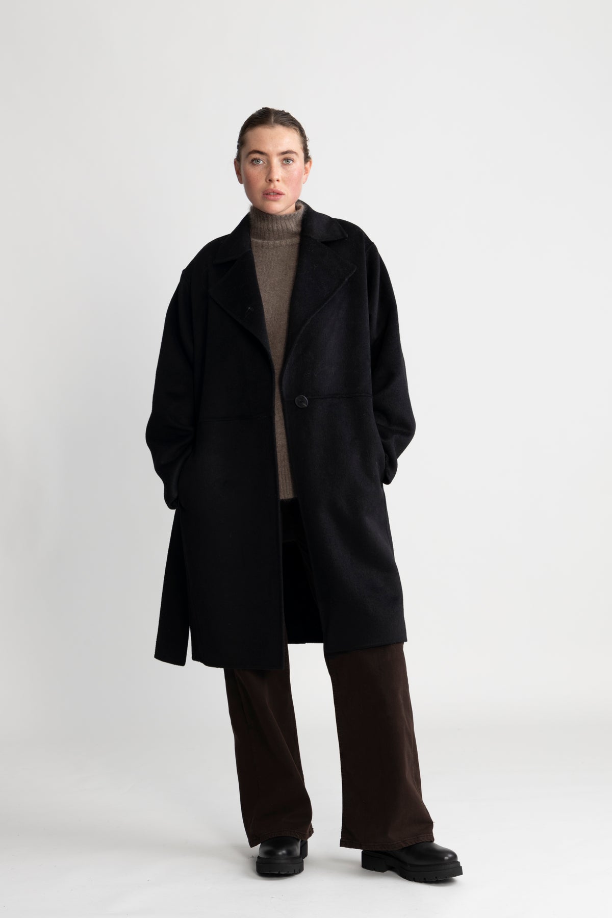 TillaIW Coat - Black