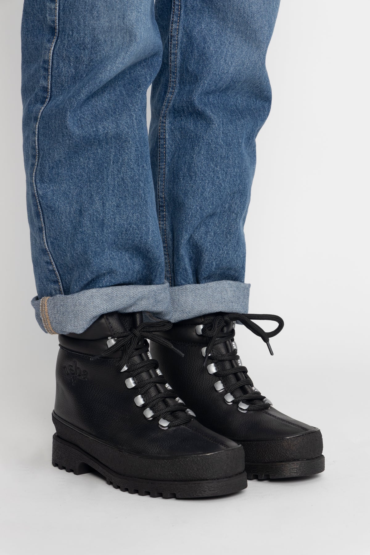 Montana - Black