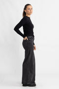 Ika 4 - Black