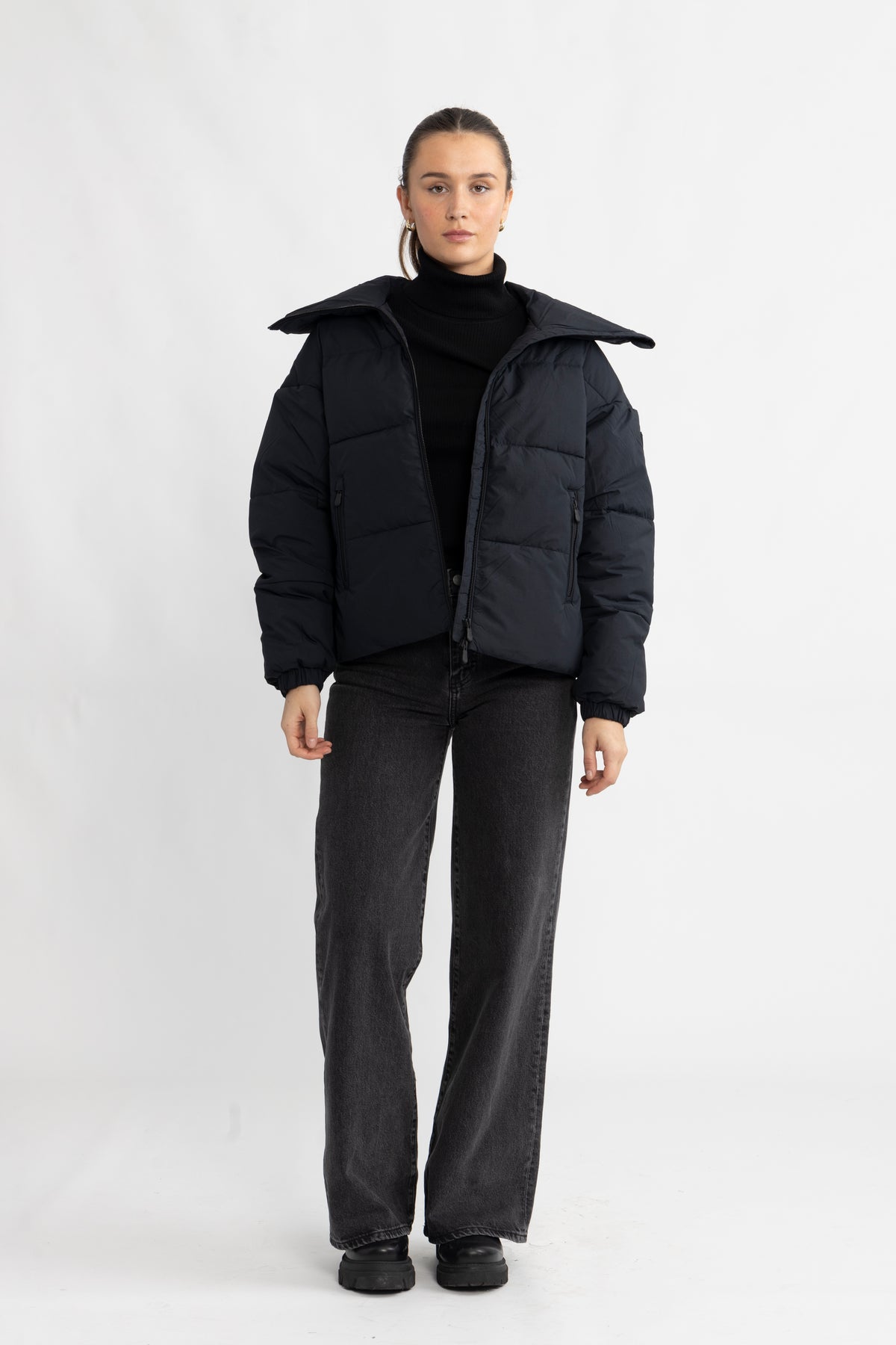 Hina - Black