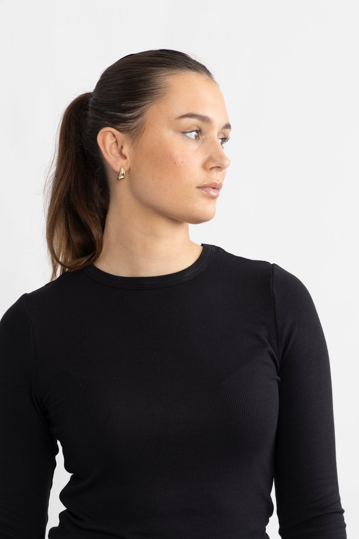 Ika 4 - Black