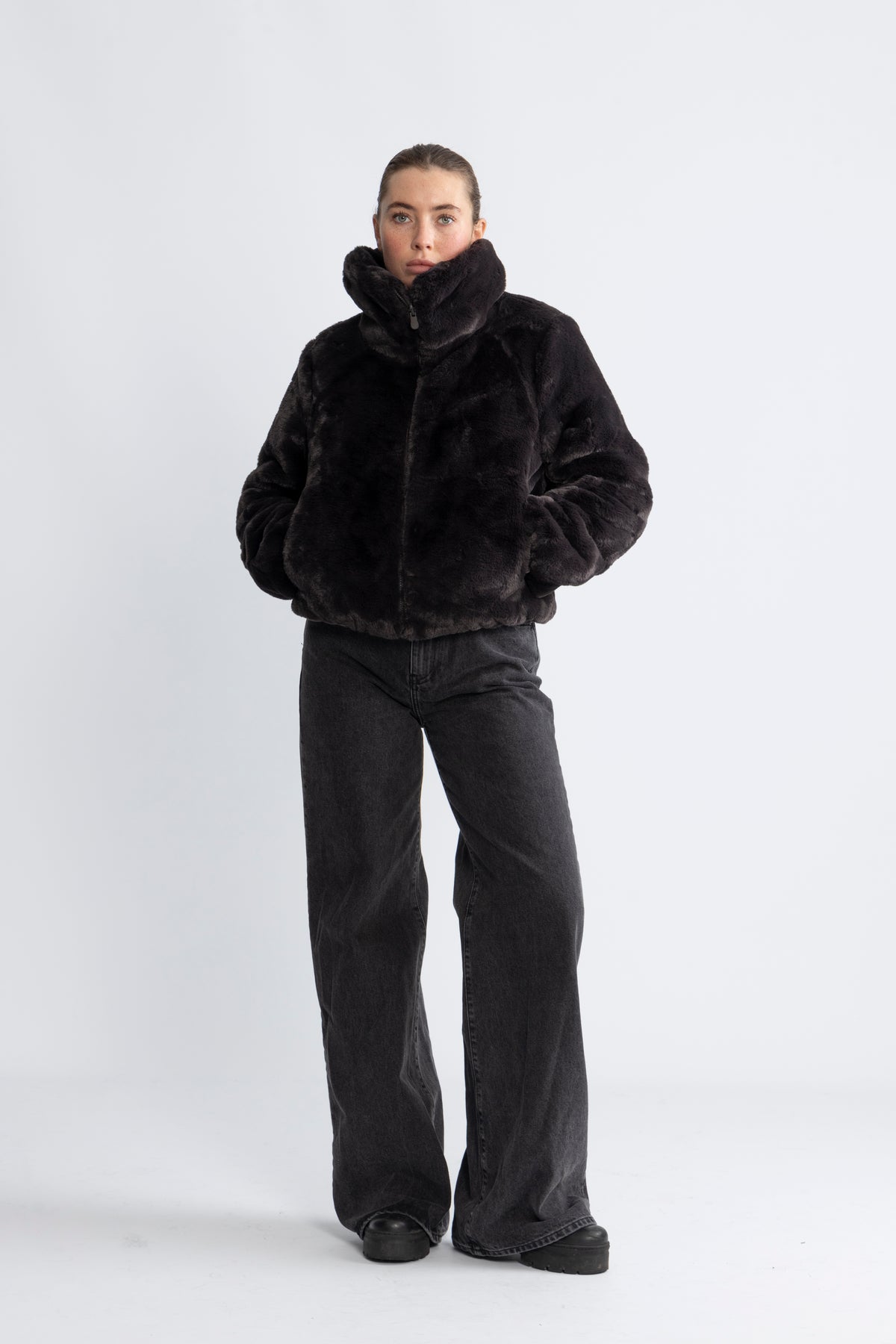 Jeon - Brown Black