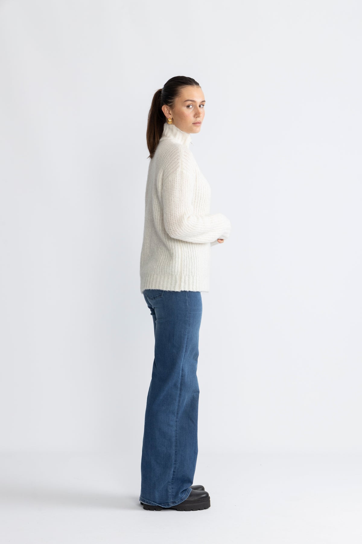 Inora 2 - Star White
