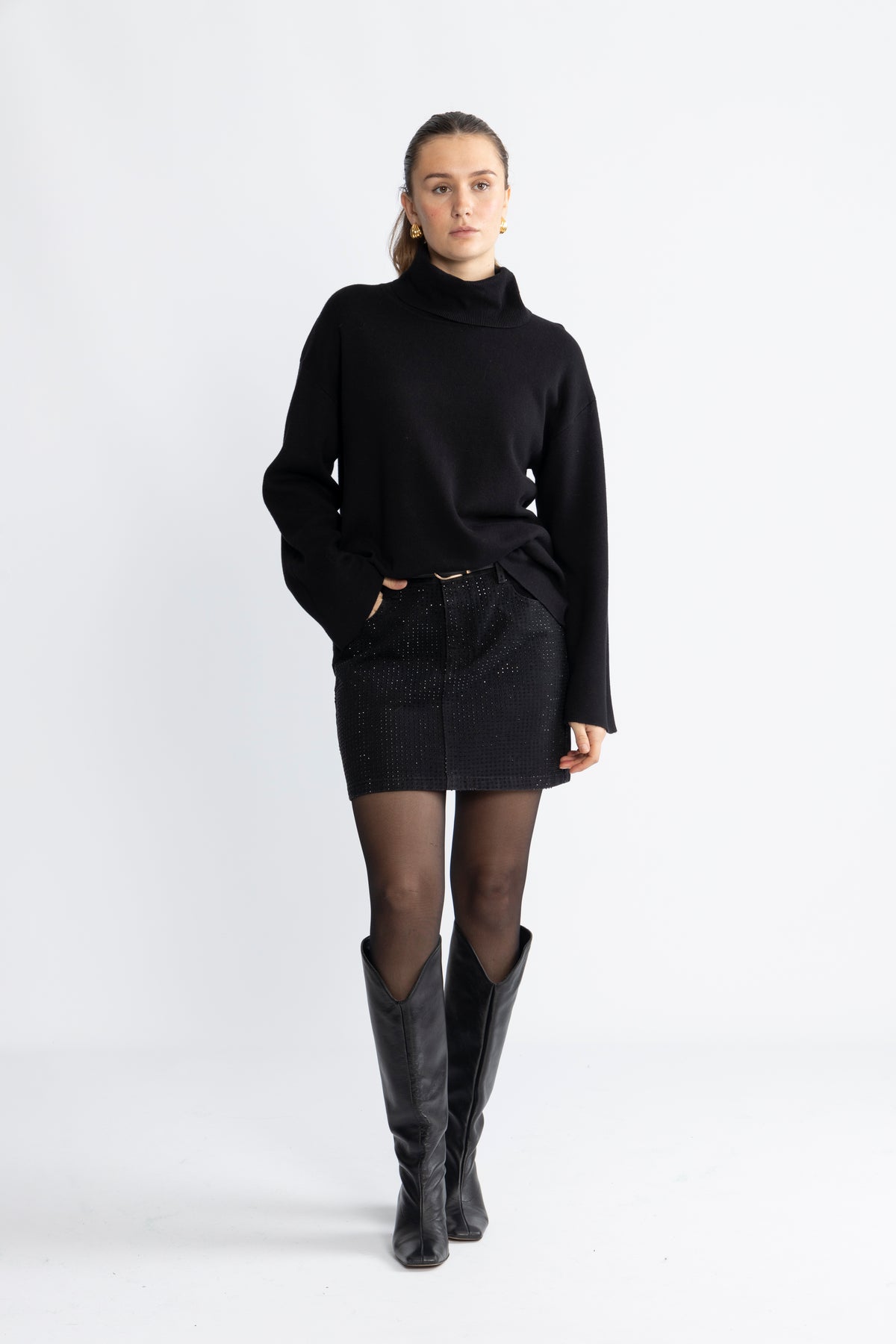 Maxima Sweater - Black