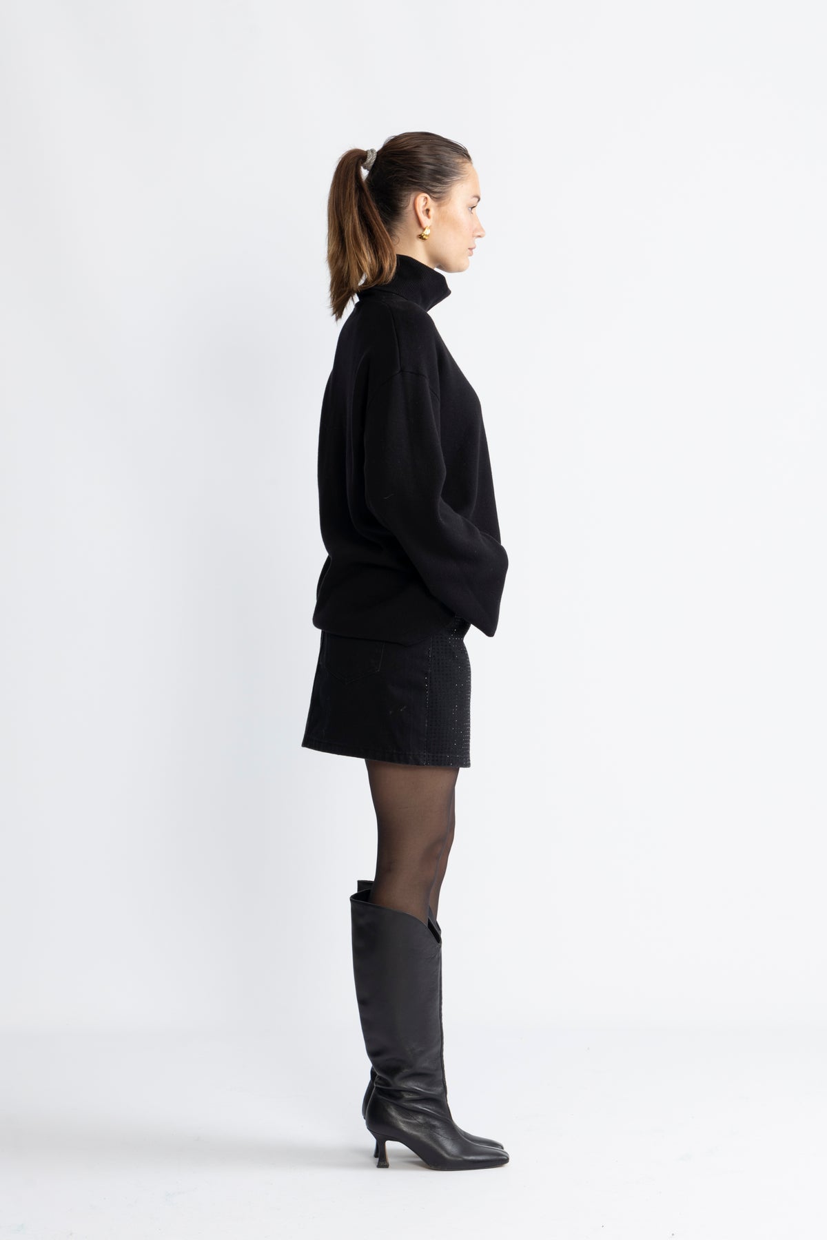 Maxima Sweater - Black