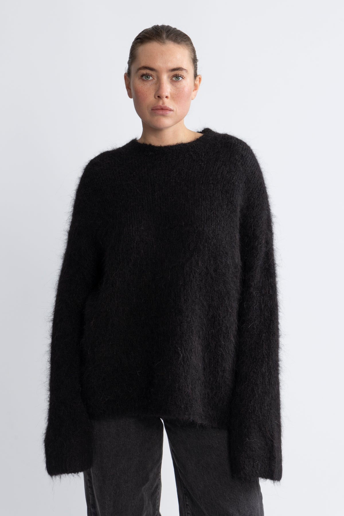 Gabella Ls Knit O-Neck Camp - Black