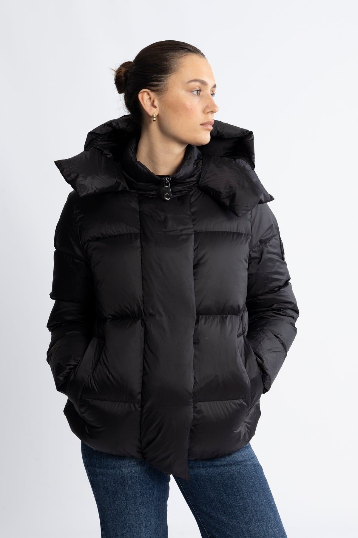 Lucie Boxy - Black