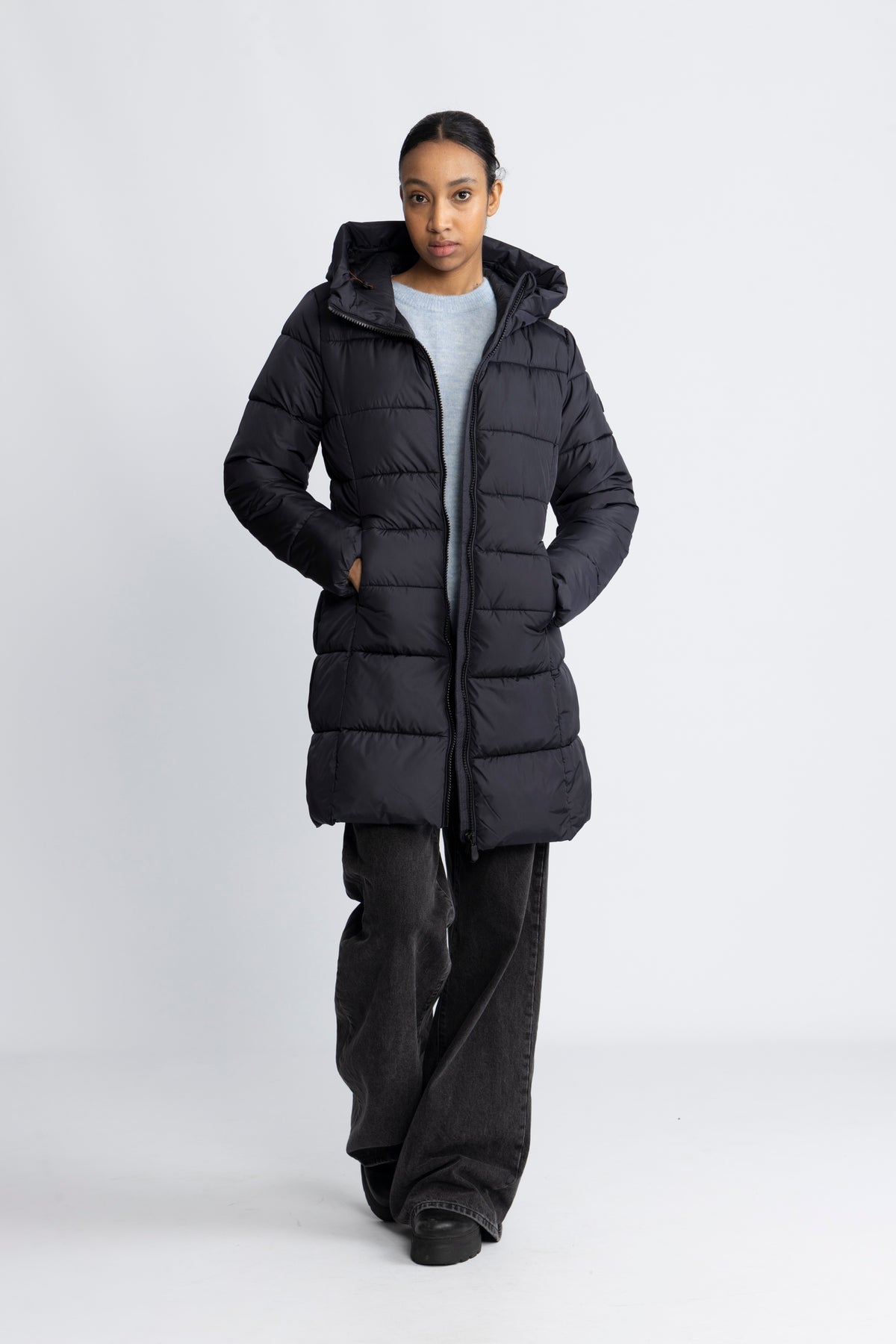 Taylor - Black