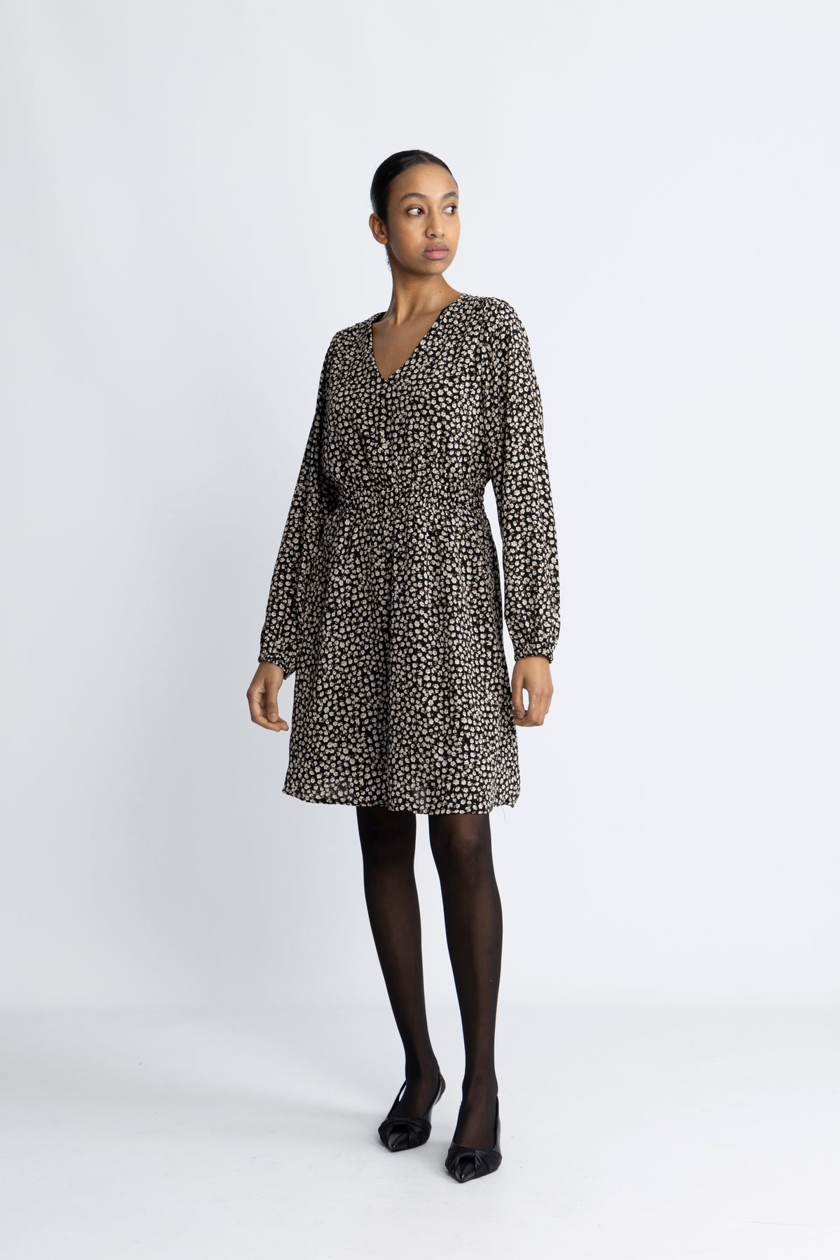 Moss Copenhagen Zeida Rhian Short Dress Aop - Black Flower