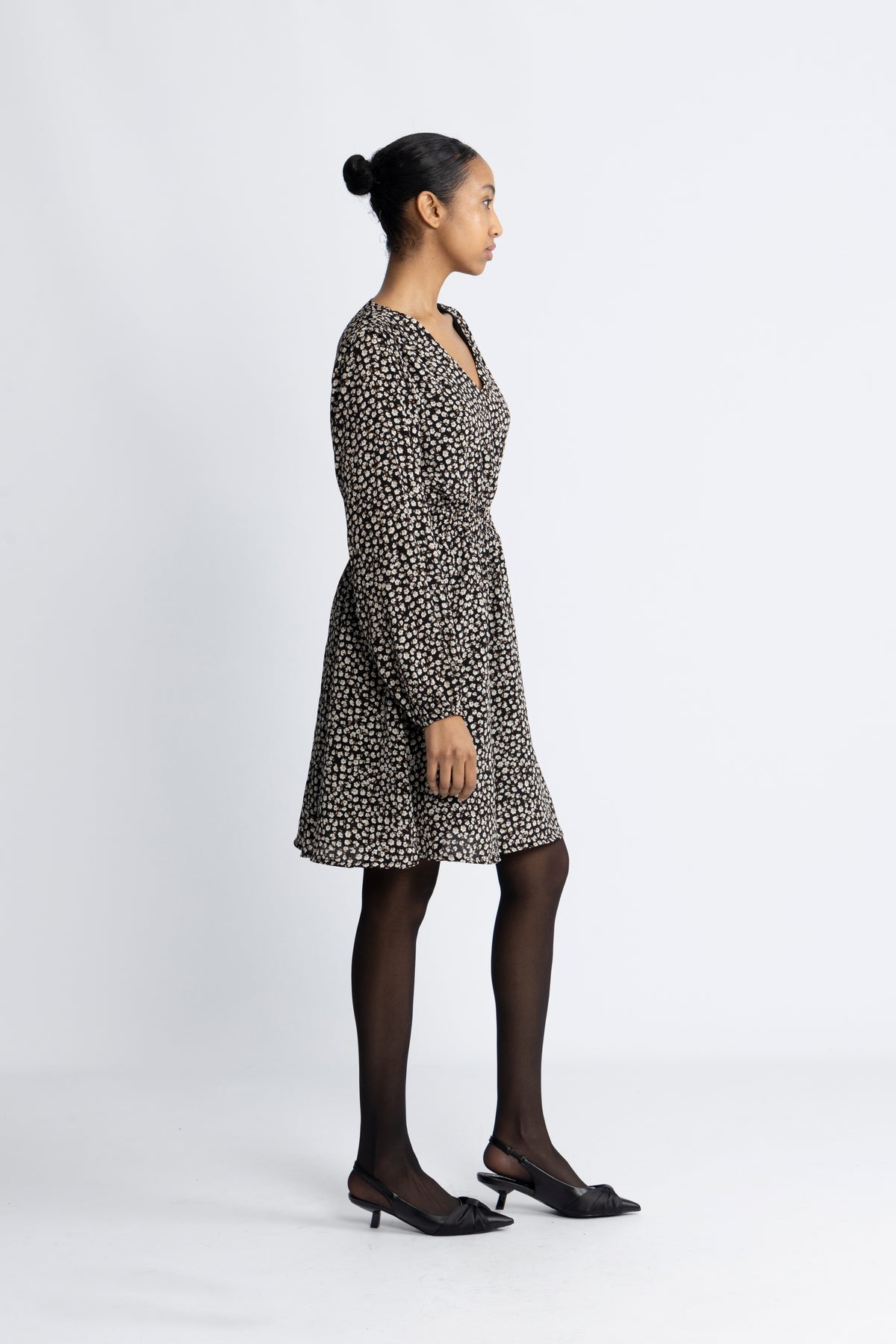Moss Copenhagen Zeida Rhian Short Dress Aop - Black Flower