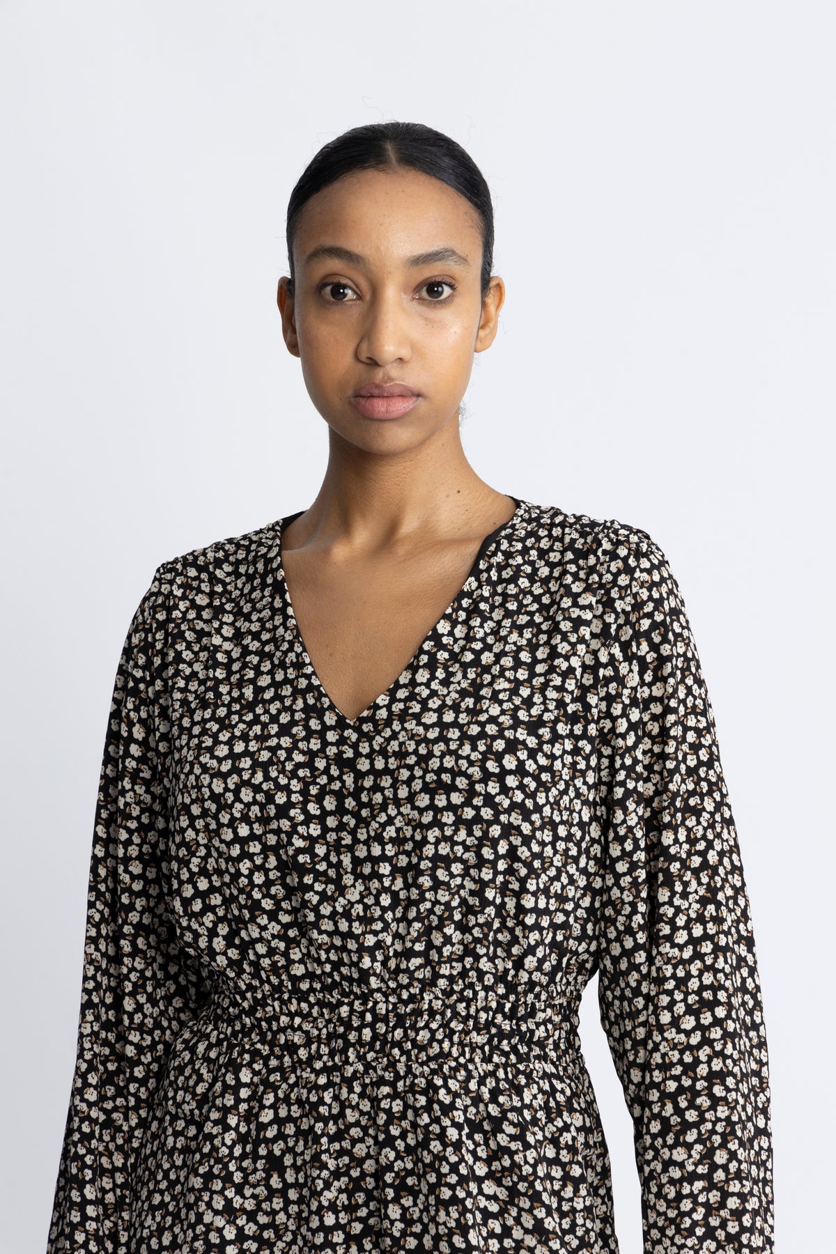 Moss Copenhagen Zeida Rhian Short Dress Aop - Black Flower