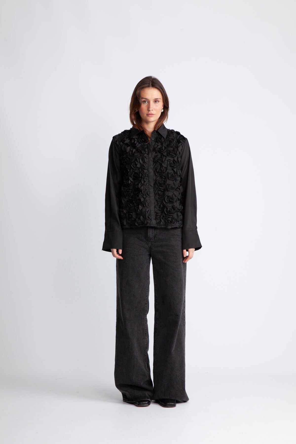 Yasrosiva Ls Shirt - Black