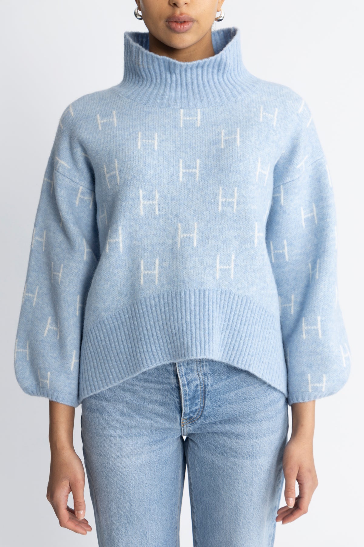 Fam Sweater Short - Ljusblå