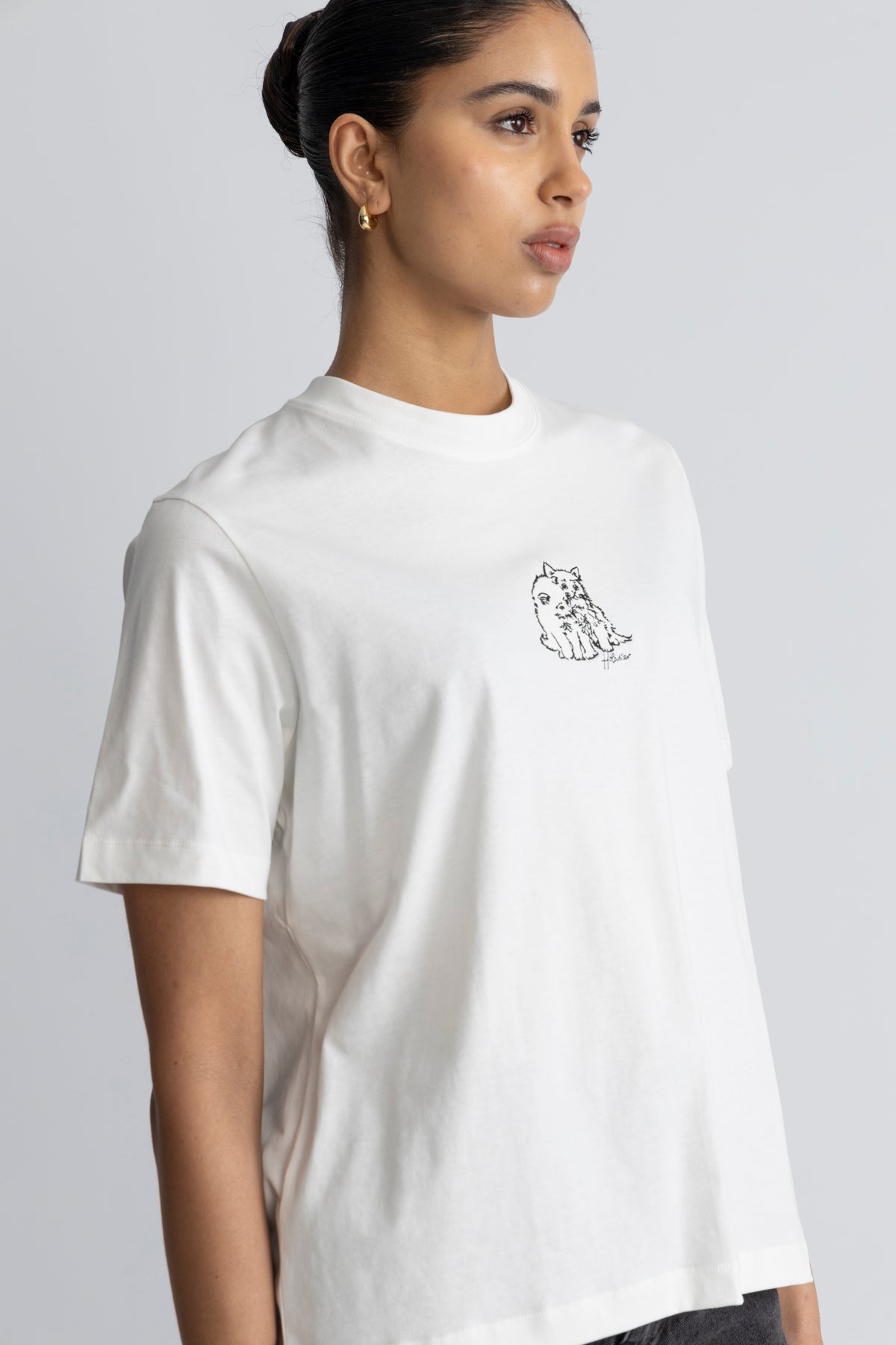 Kjerag Embroidery Tee - White