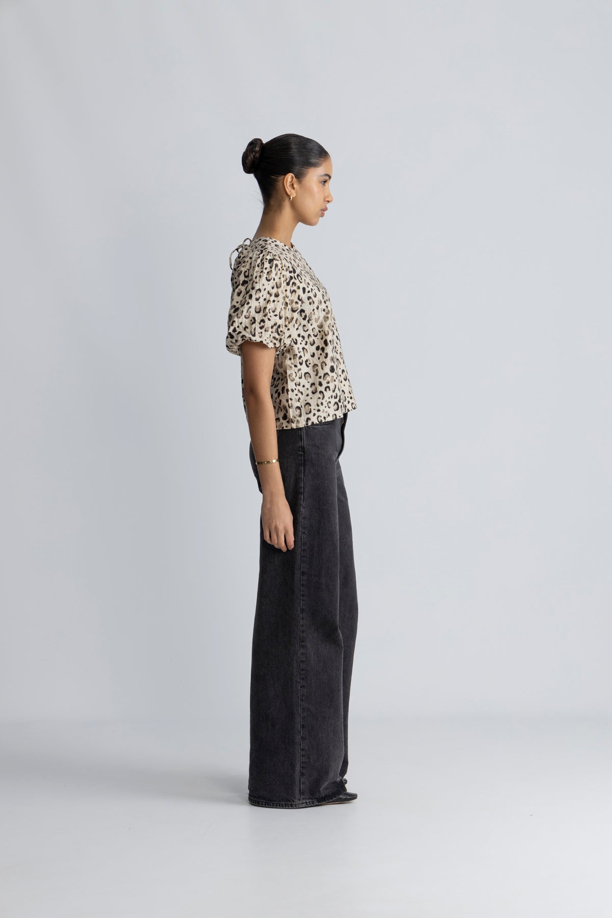 Alyona Vlora 2/4 Top Aop - Oatmeal Leo