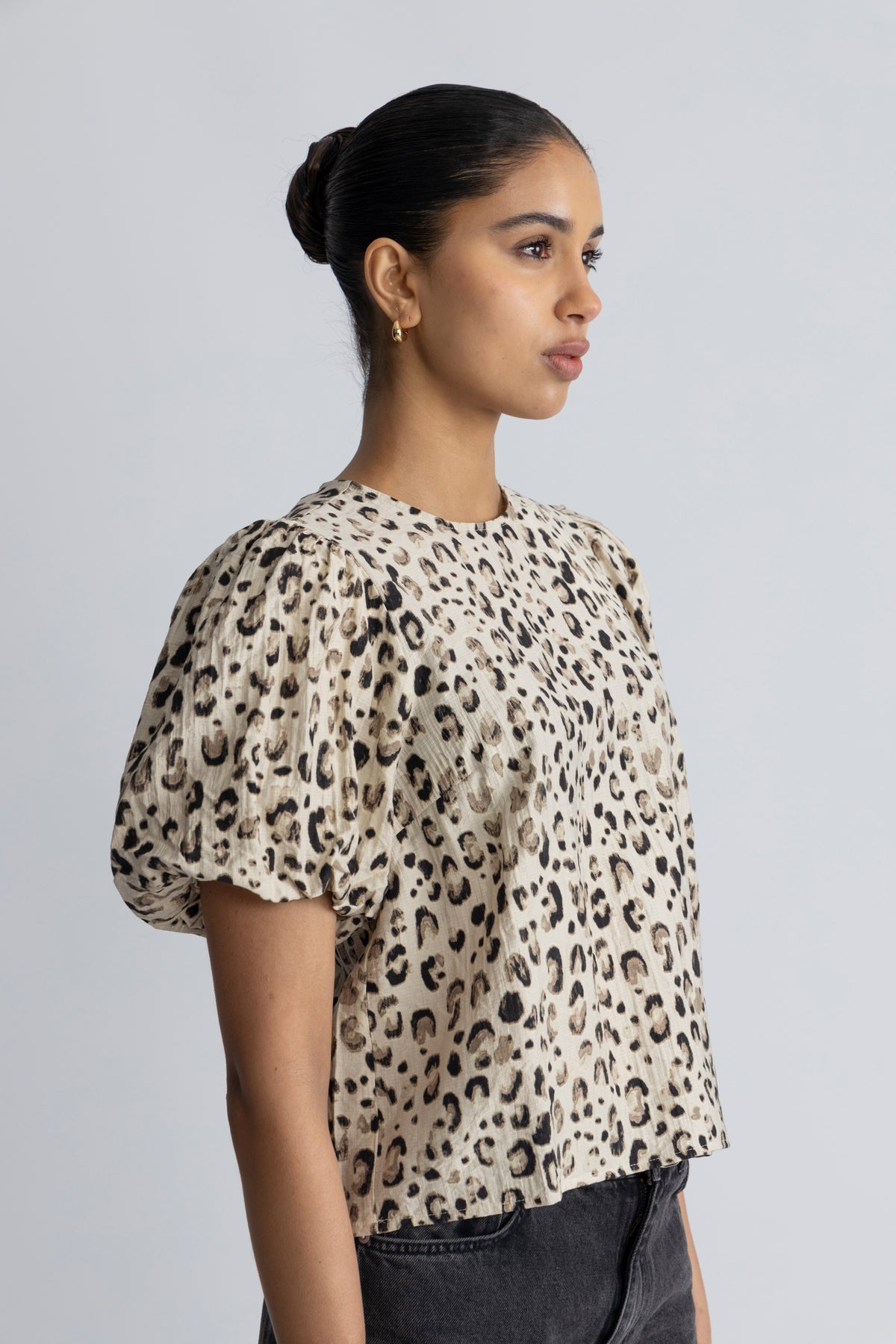 Alyona Vlora 2/4 Top Aop - Oatmeal Leo